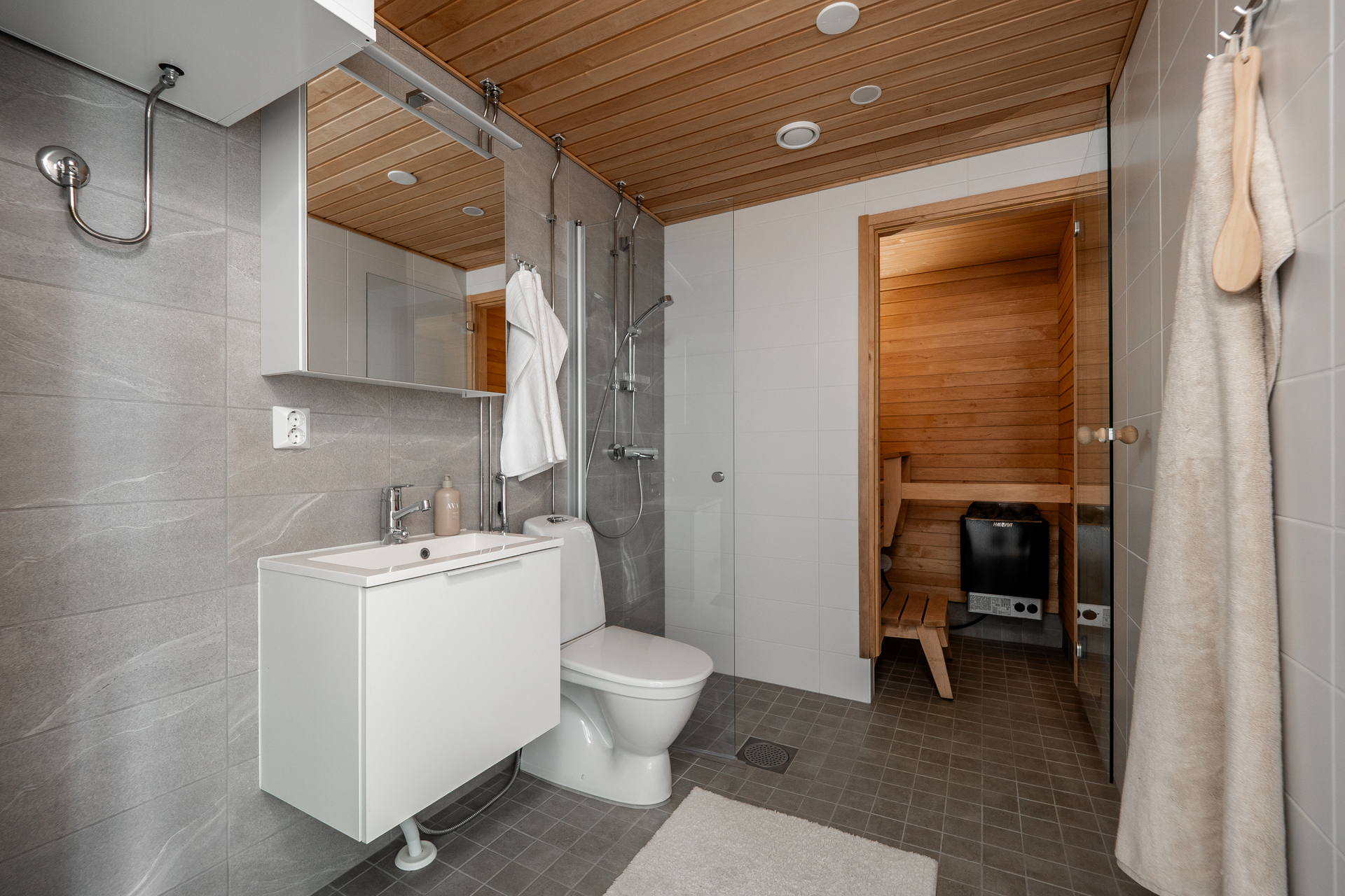 Hoitajanrinne 7, Sairaalanrinne, Oulu