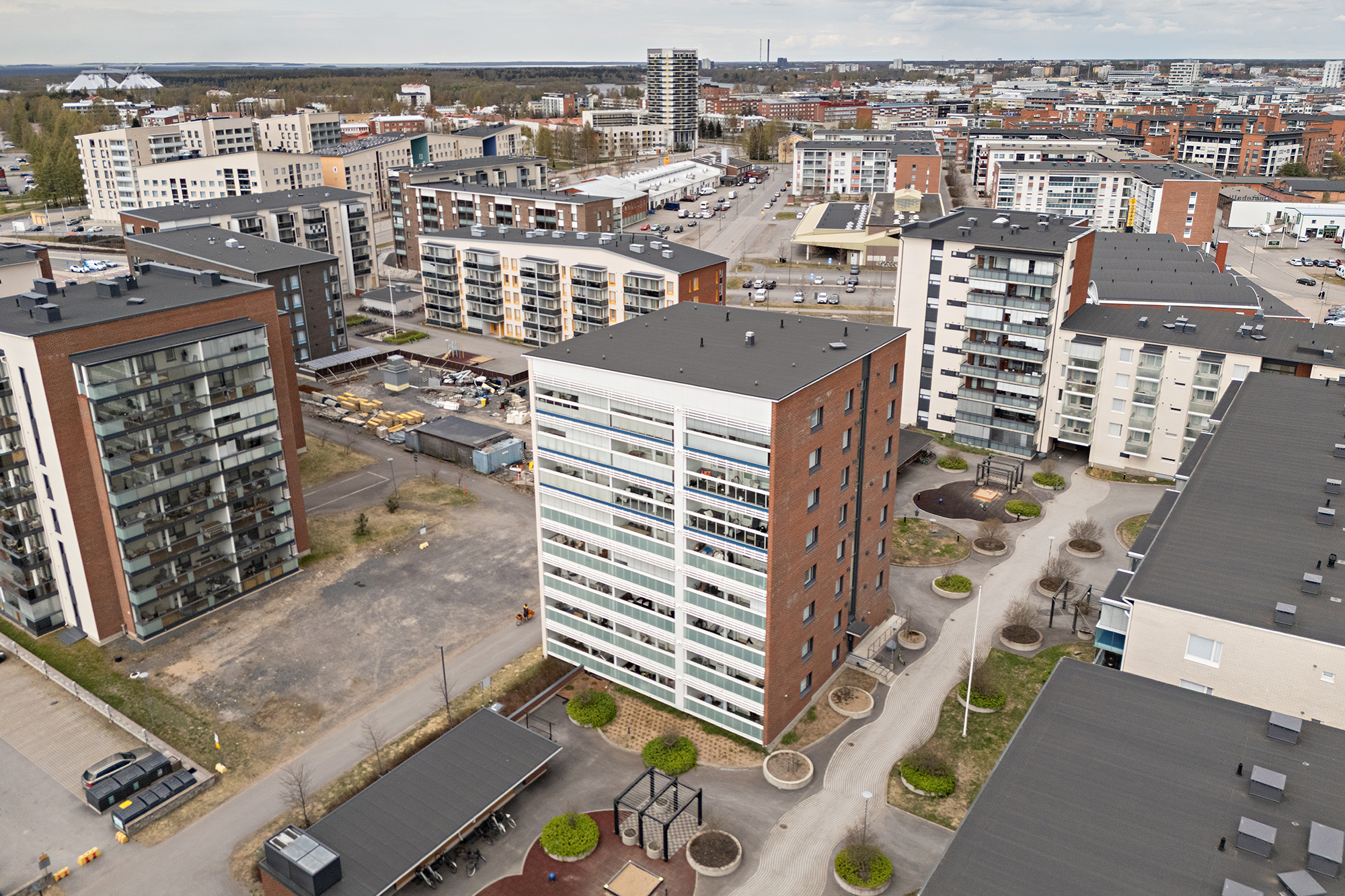Rautatienkatu 76, Limingantulli, Oulu