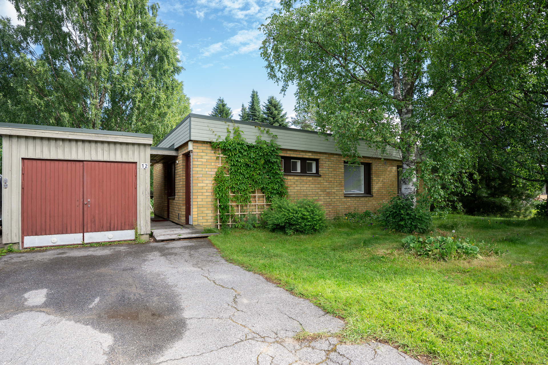 Mesiheinäntie 12, Kajaani