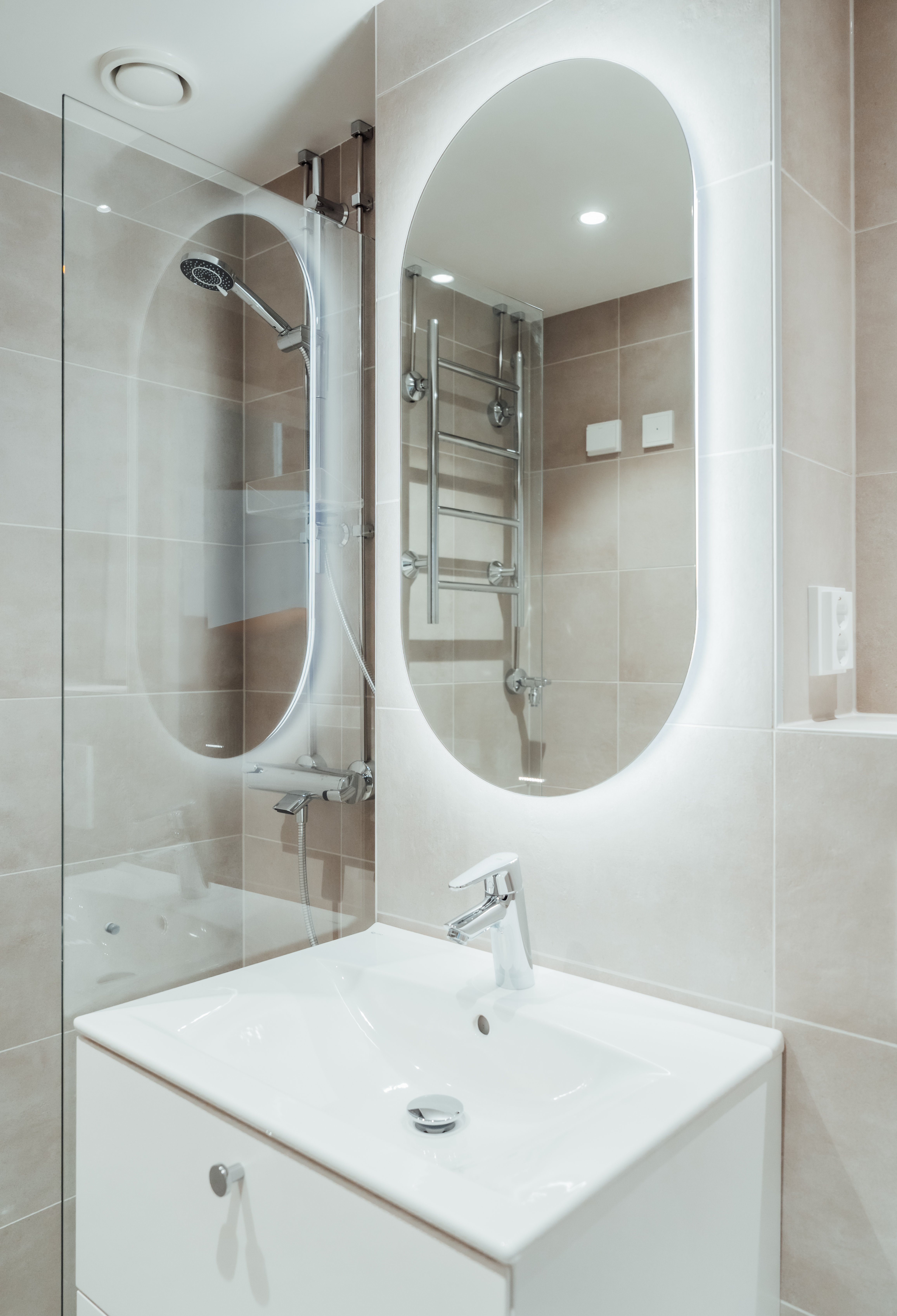 Näyttelijäntie 12, Pohjois-Haaga, Helsinki