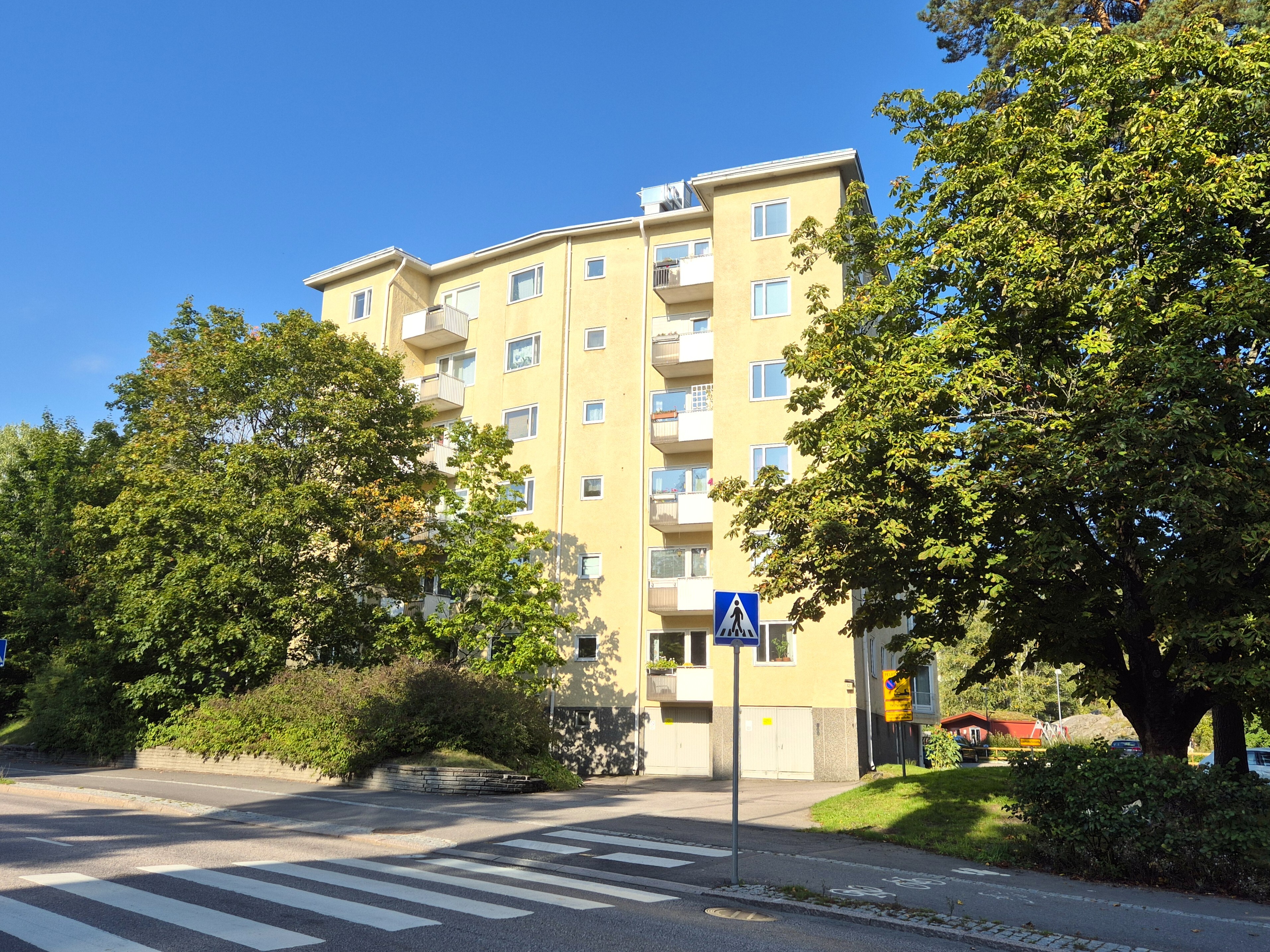 Näyttelijäntie 12, Pohjois-Haaga, Helsinki