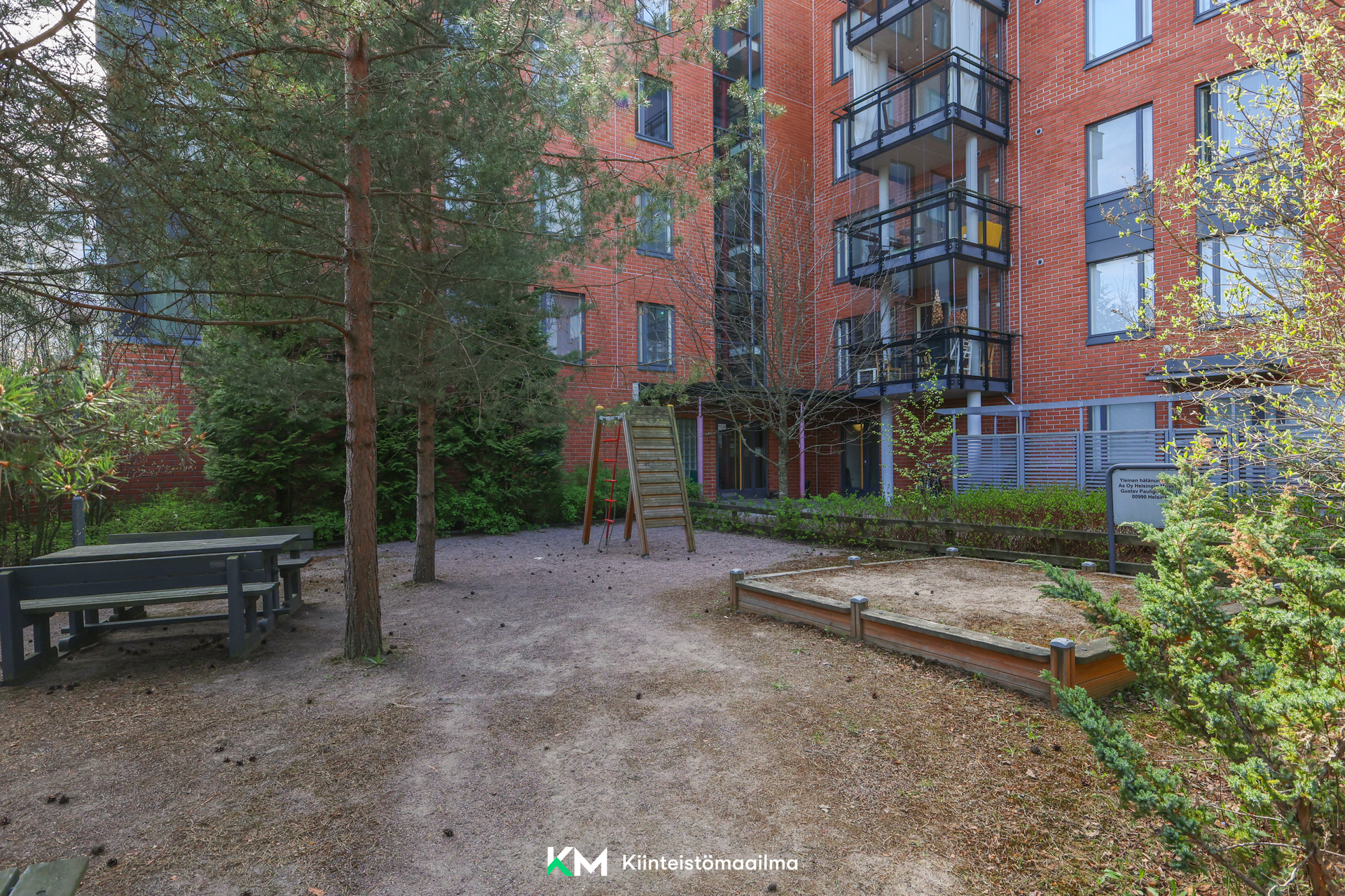Gustav Pauligin katu 10, Aurinkolahti, Helsinki