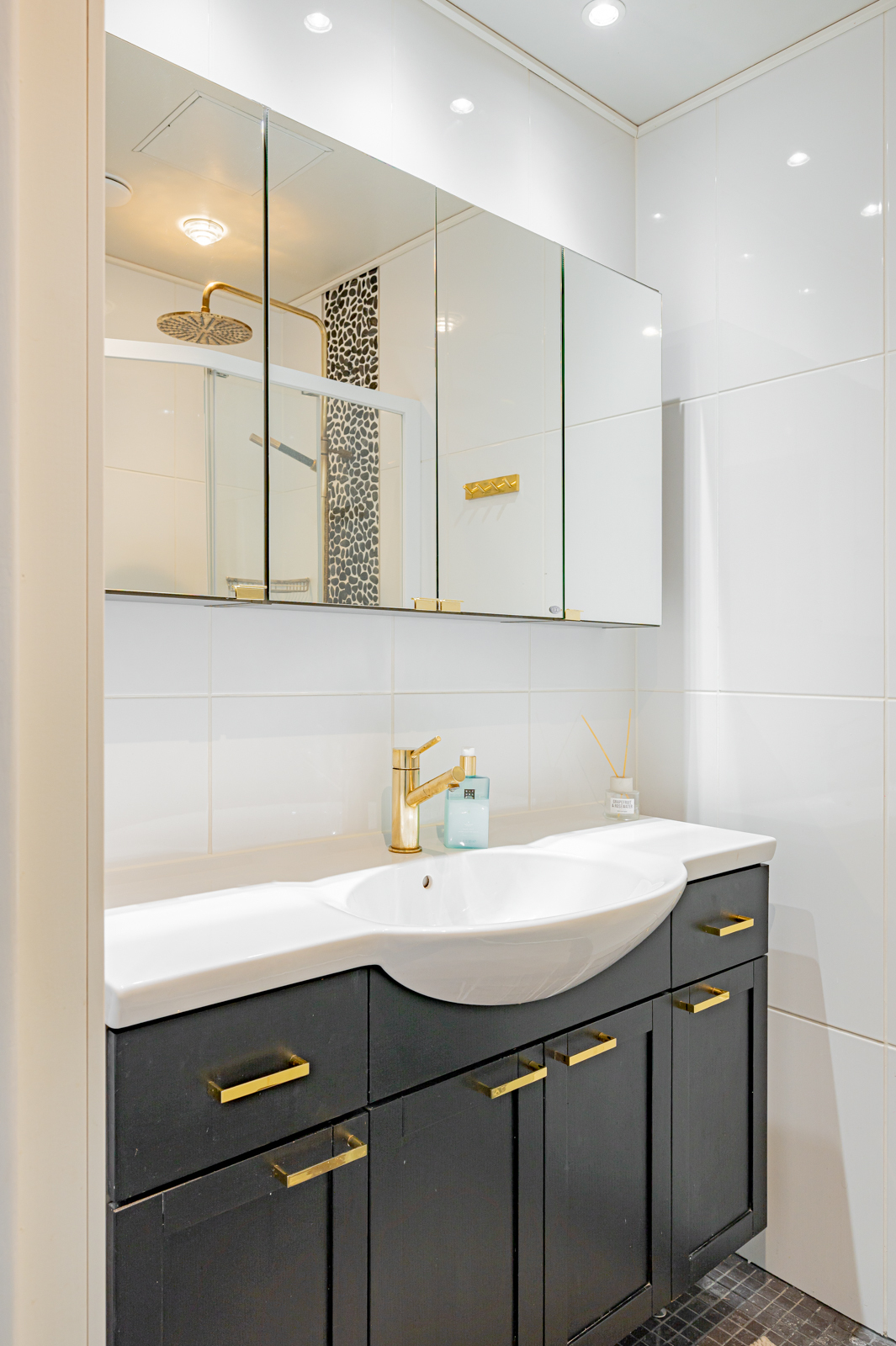 Huopalahdentie 8a, Munkkiniemi, Helsinki