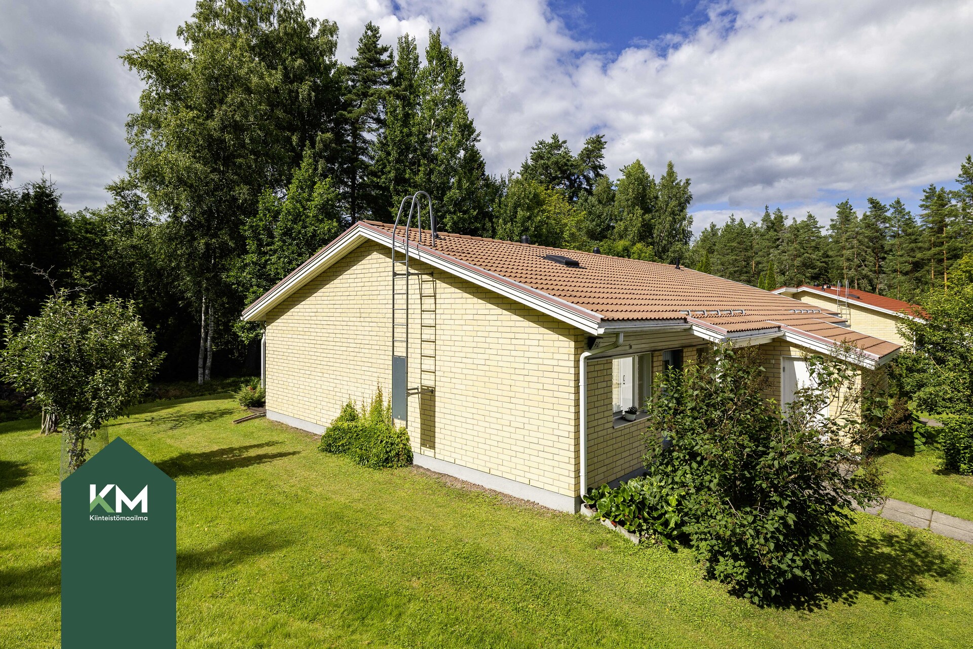 Louhenkatu 9, Hovila, Kotka