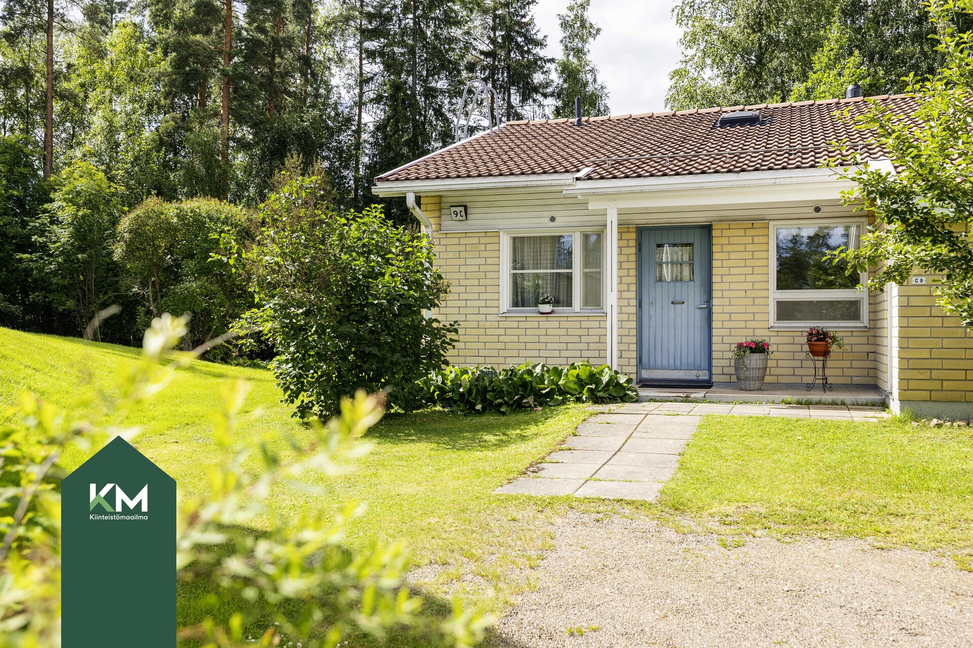 Louhenkatu 9, Hovila, Kotka