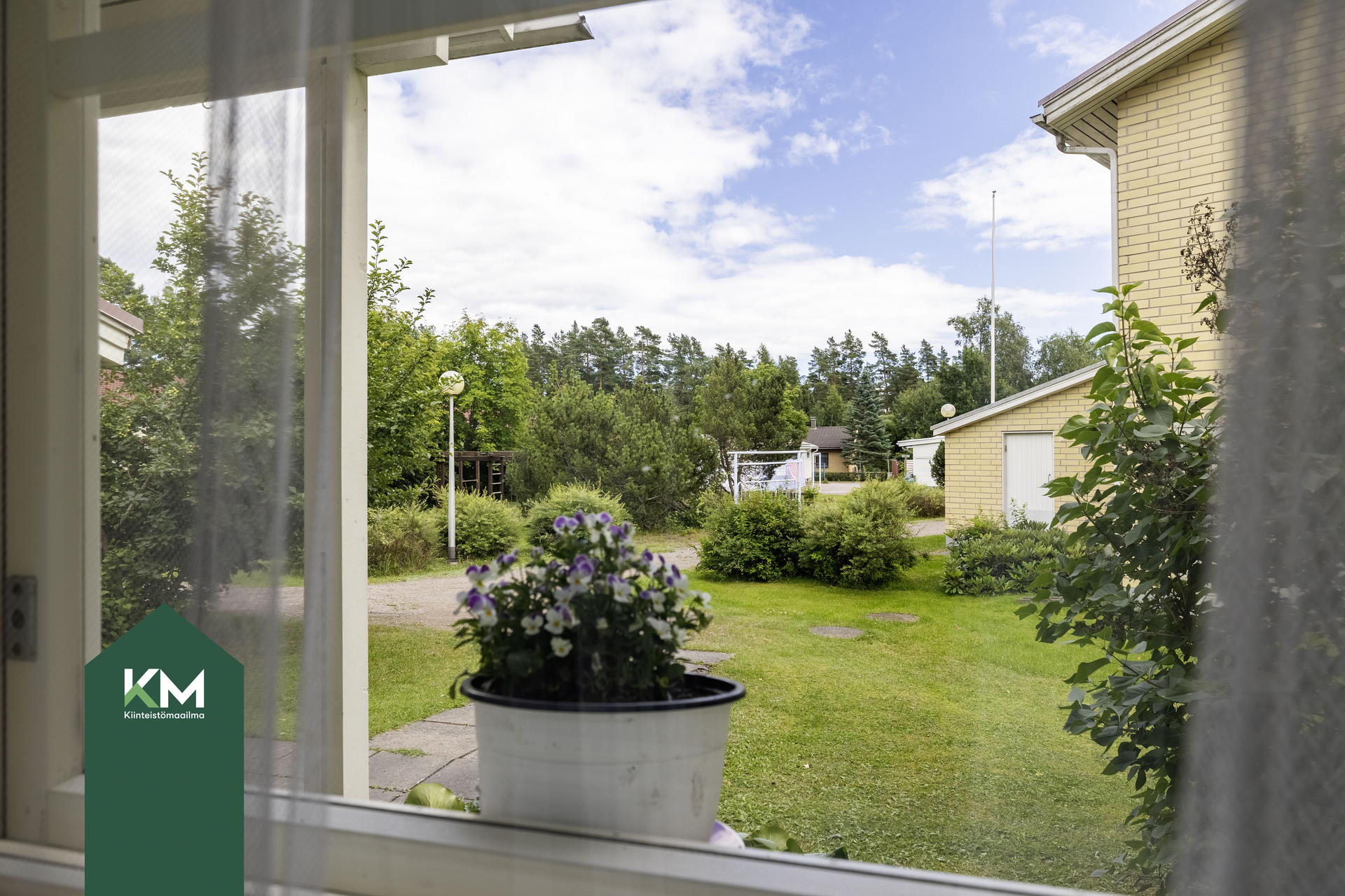 Louhenkatu 9, Hovila, Kotka