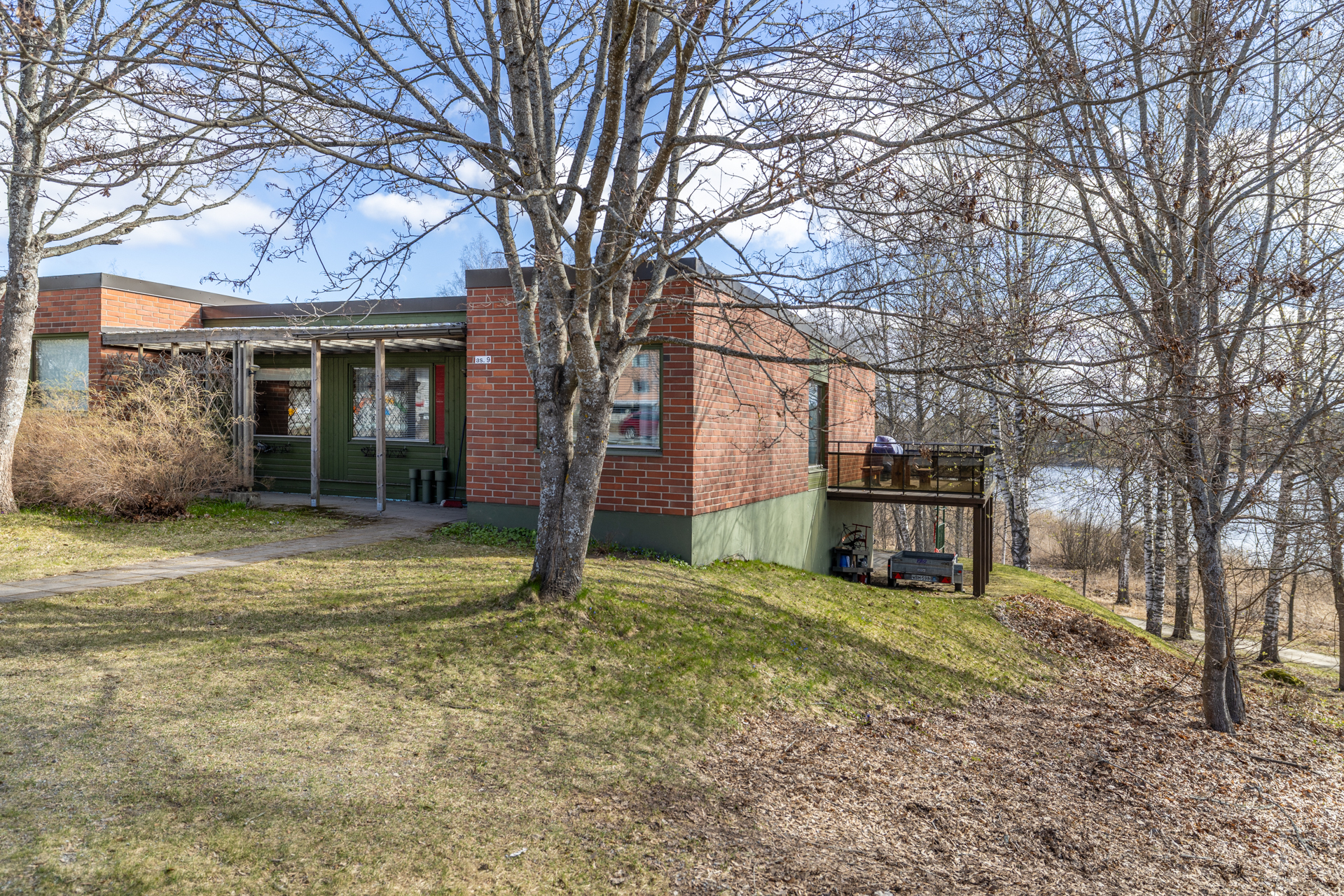 Aurakatu 6, päätyasunto Saimaa näkymin