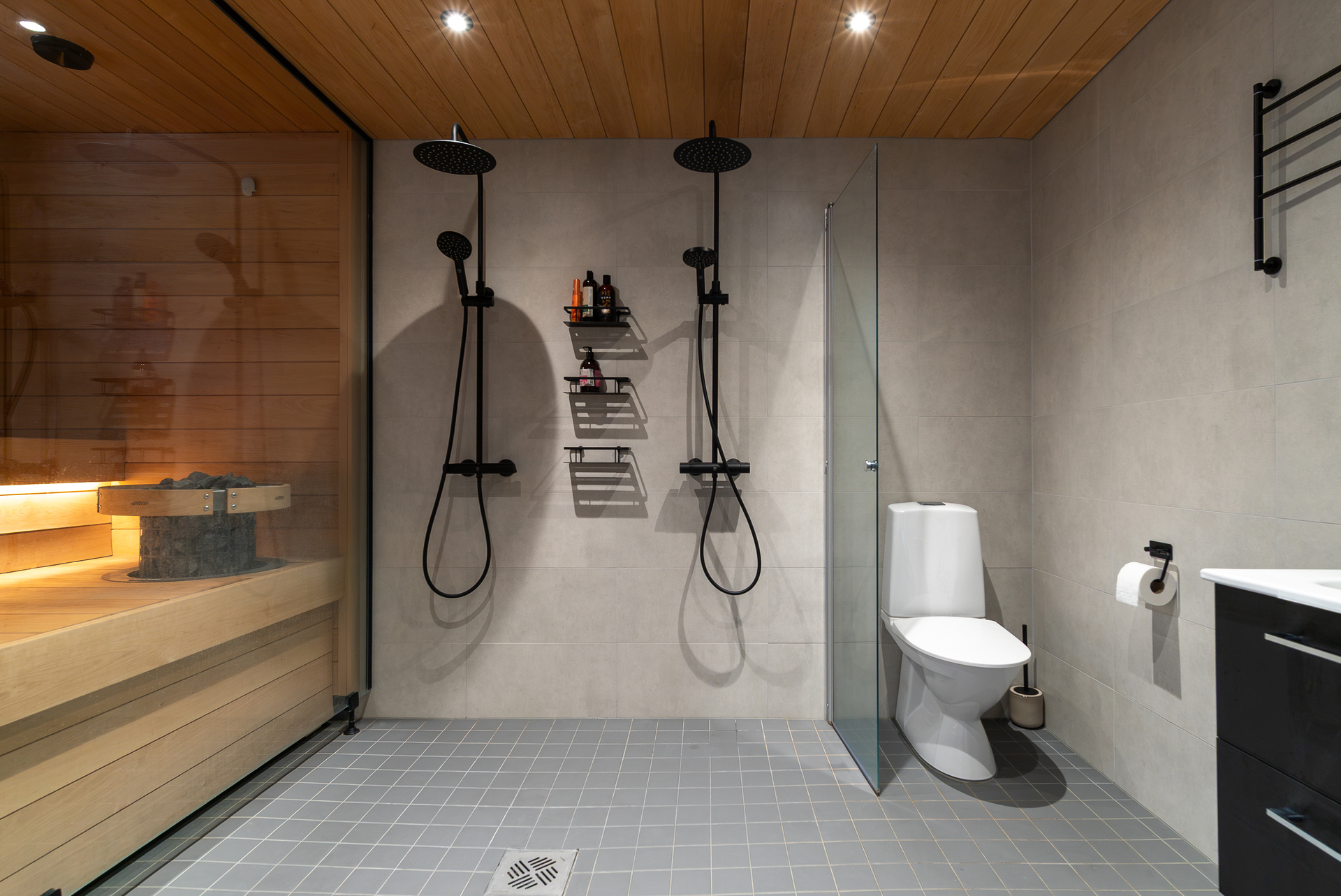 kylpyhuone ja sauna