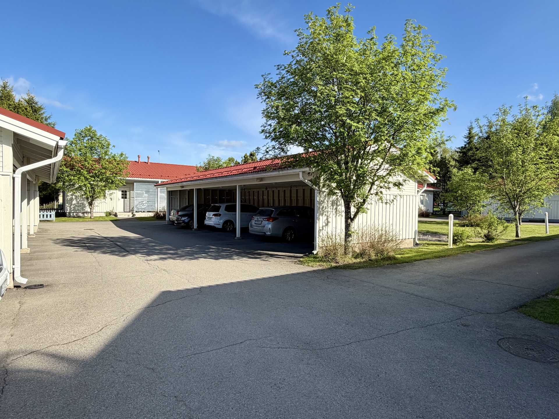 Täydenkuunkatu 1, Tiiriö, Hämeenlinna