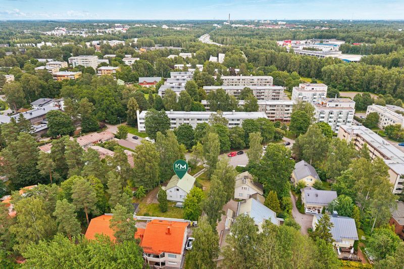 Vuorikummuntie 18 b, Konala, Helsinki