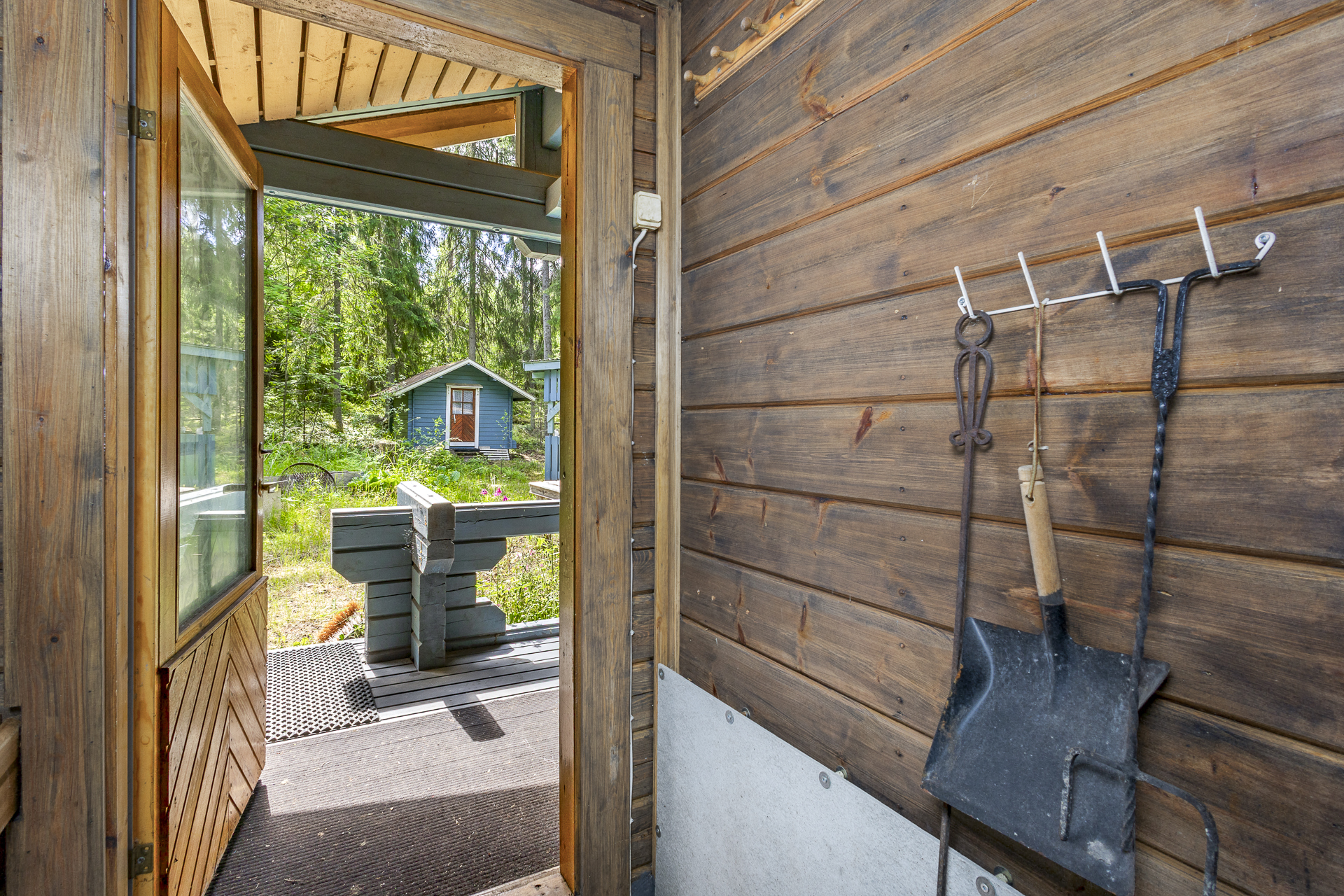Antintalontie 40, Loppi