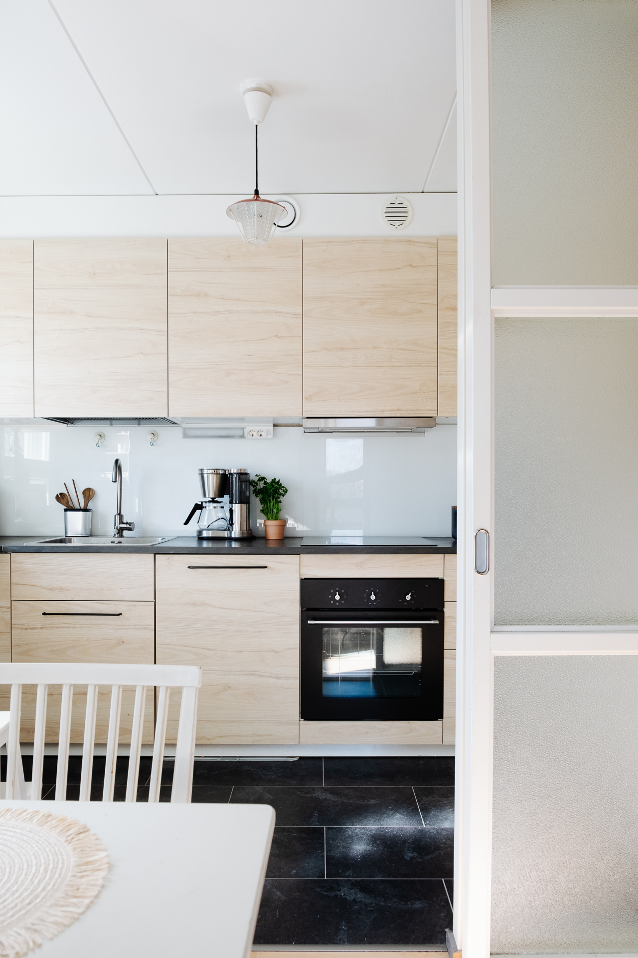 Karhusuontie 8, Pukinmäki, Helsinki