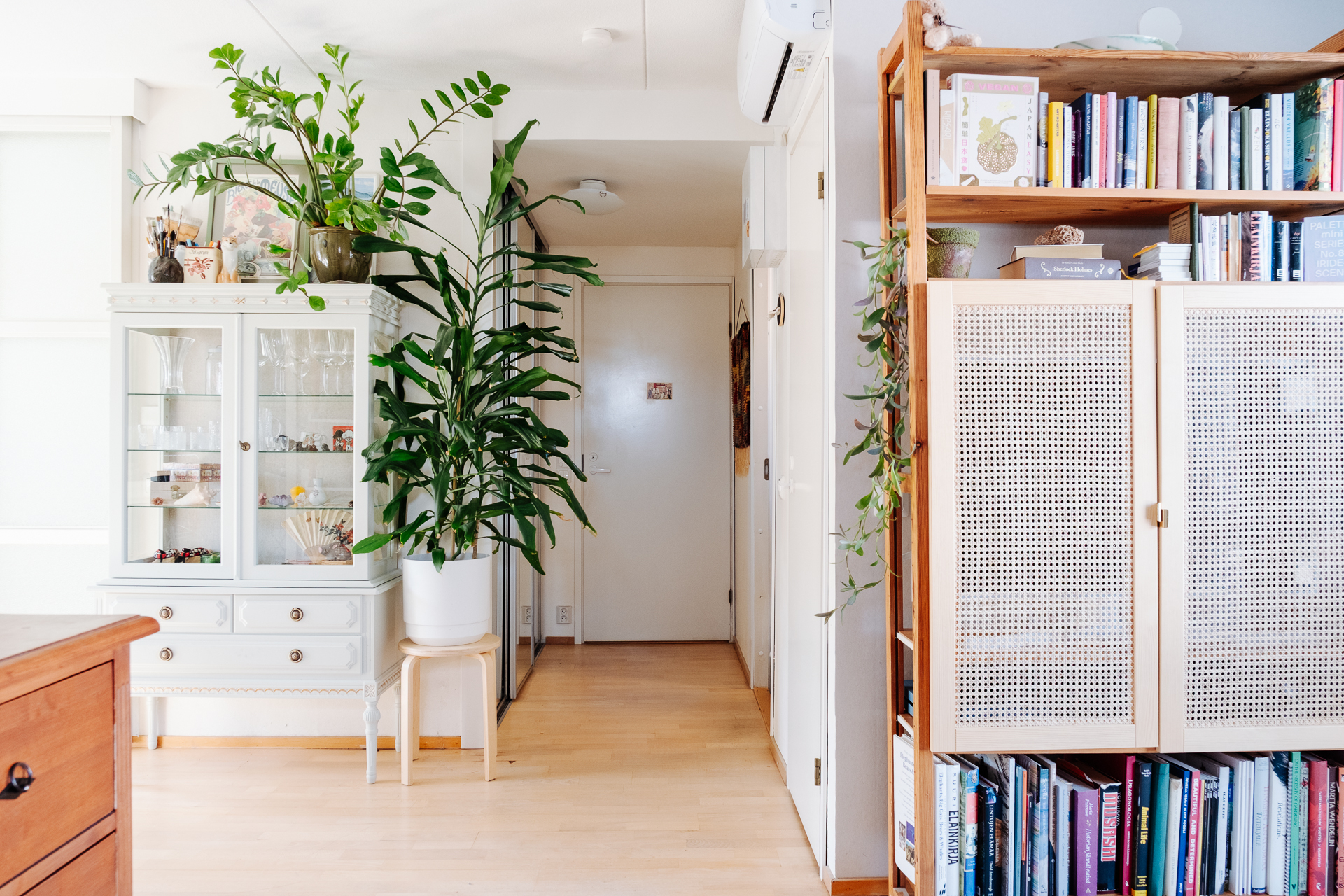 Karhusuontie 8, Pukinmäki, Helsinki