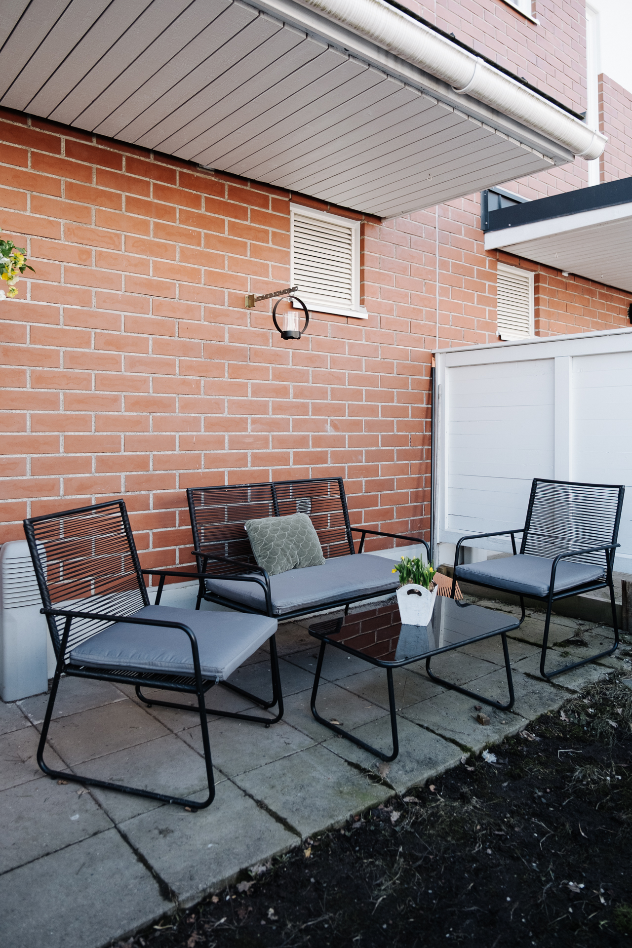 Karhusuontie 8, Pukinmäki, Helsinki