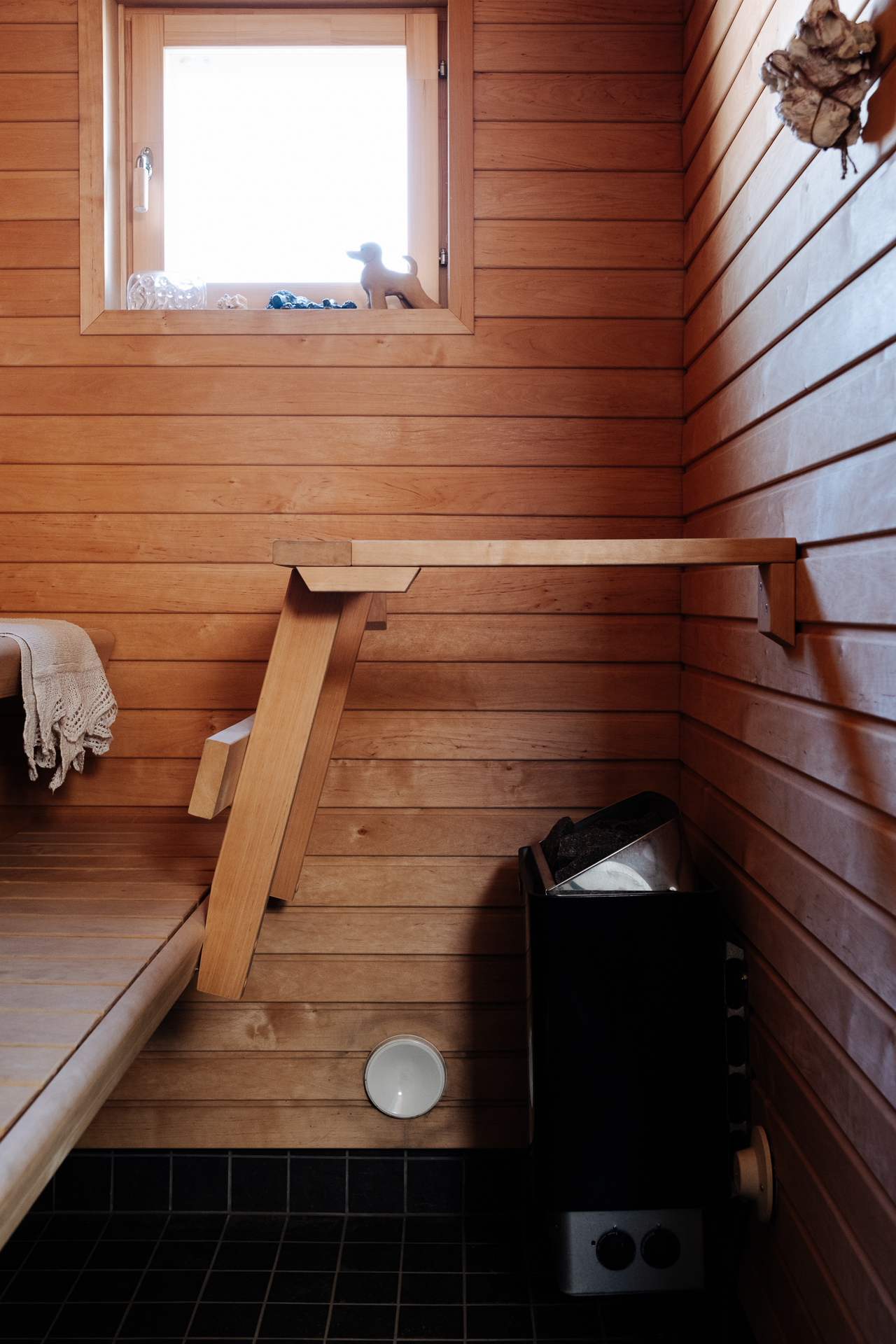 Karhusuontie 8, Pukinmäki, Helsinki