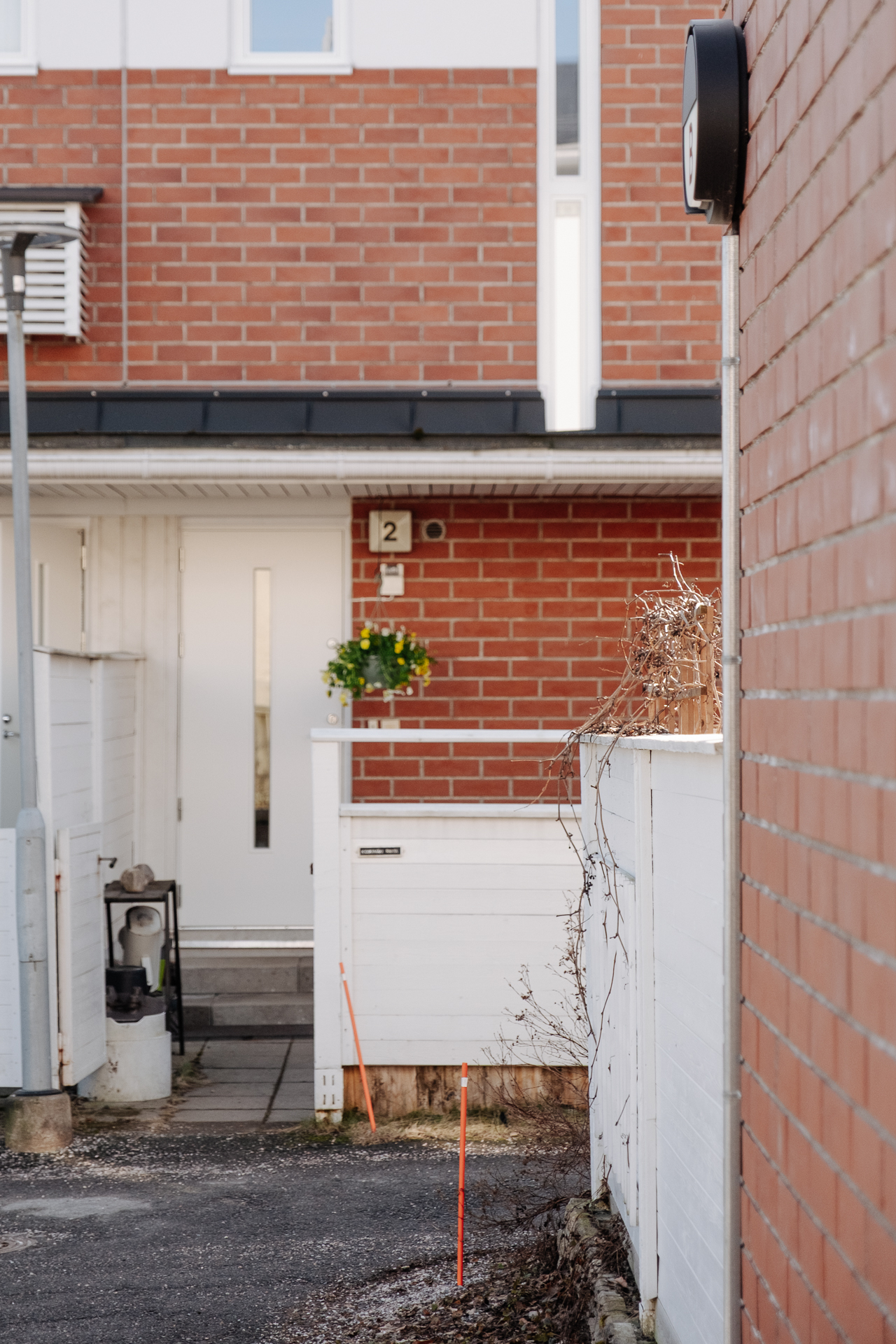 Karhusuontie 8, Pukinmäki, Helsinki