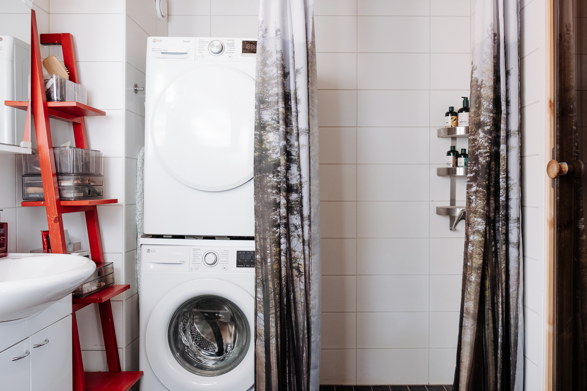 Karhusuontie 8, Pukinmäki, Helsinki