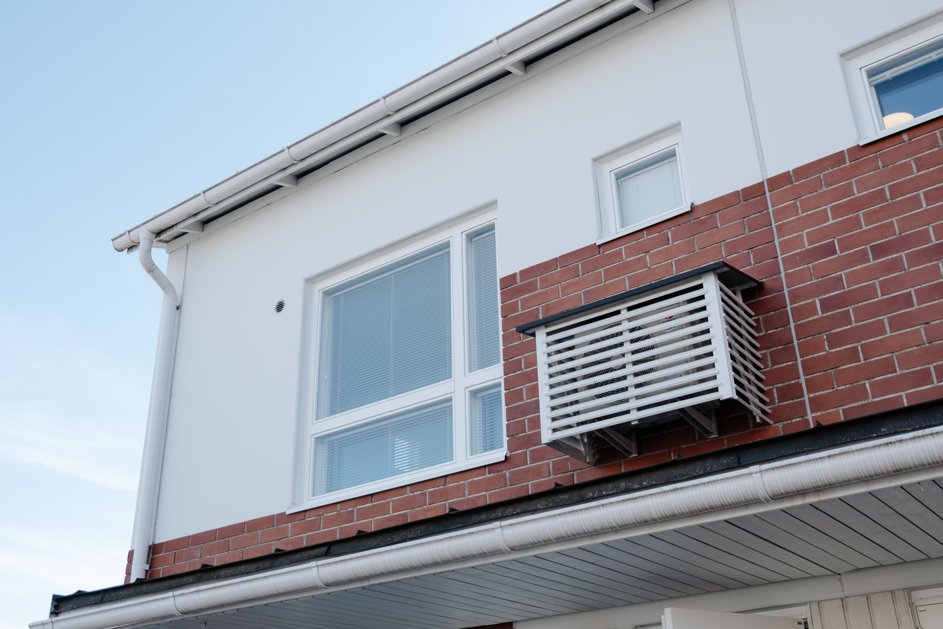 Karhusuontie 8, Pukinmäki, Helsinki