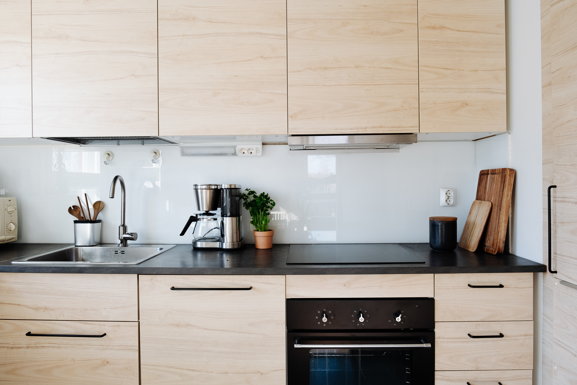 Karhusuontie 8, Pukinmäki, Helsinki