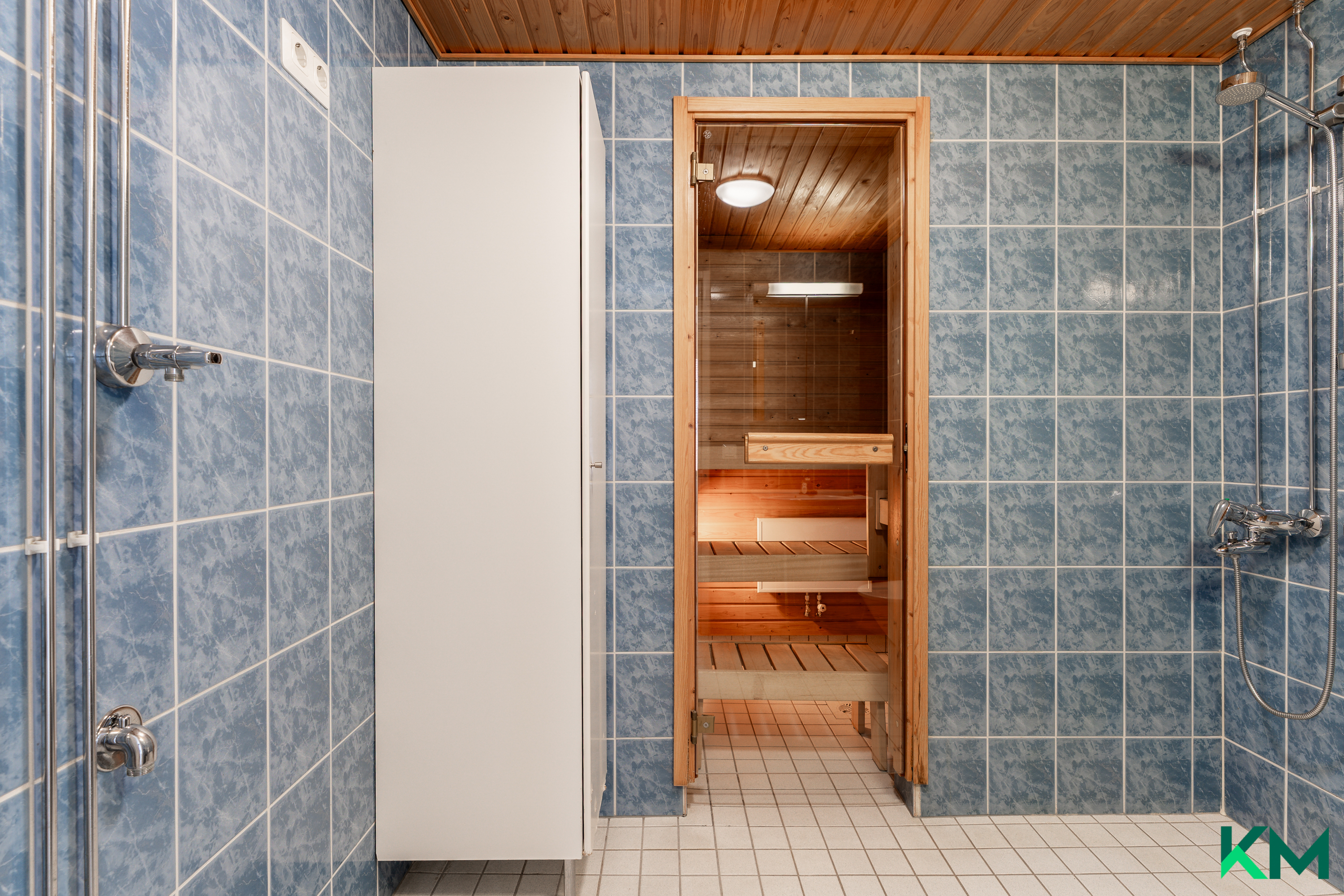 Kylpyhuone ja sauna