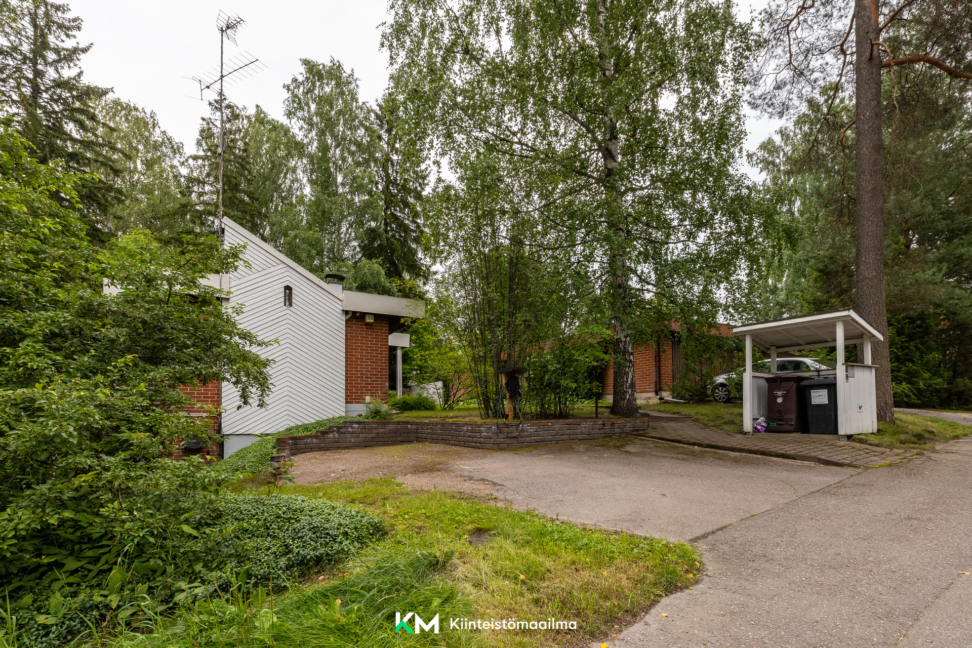 Kirjokalliontie 33, Maununneva, Helsinki