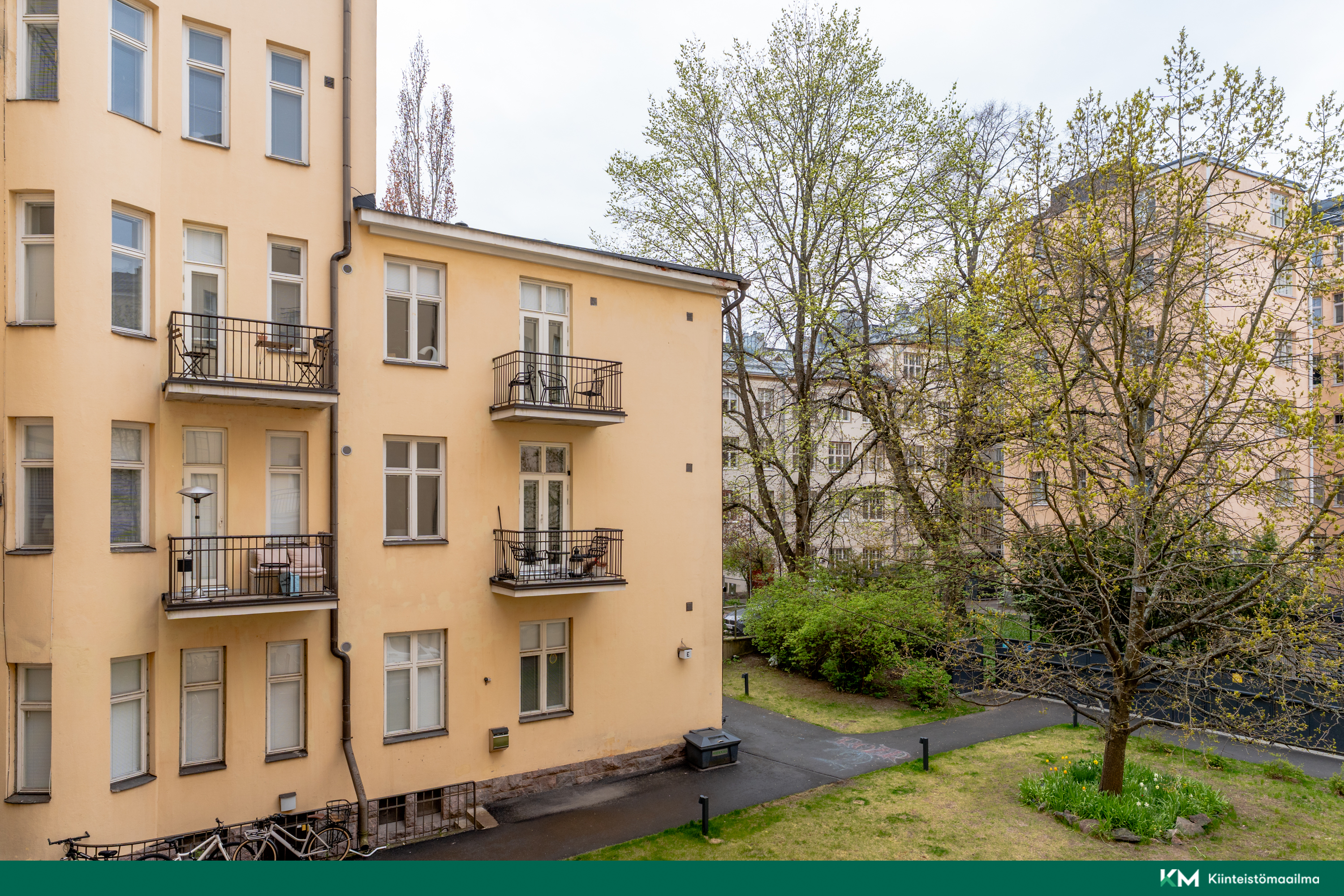 Eino Leinon katu 10, Taka-Töölö, Helsinki