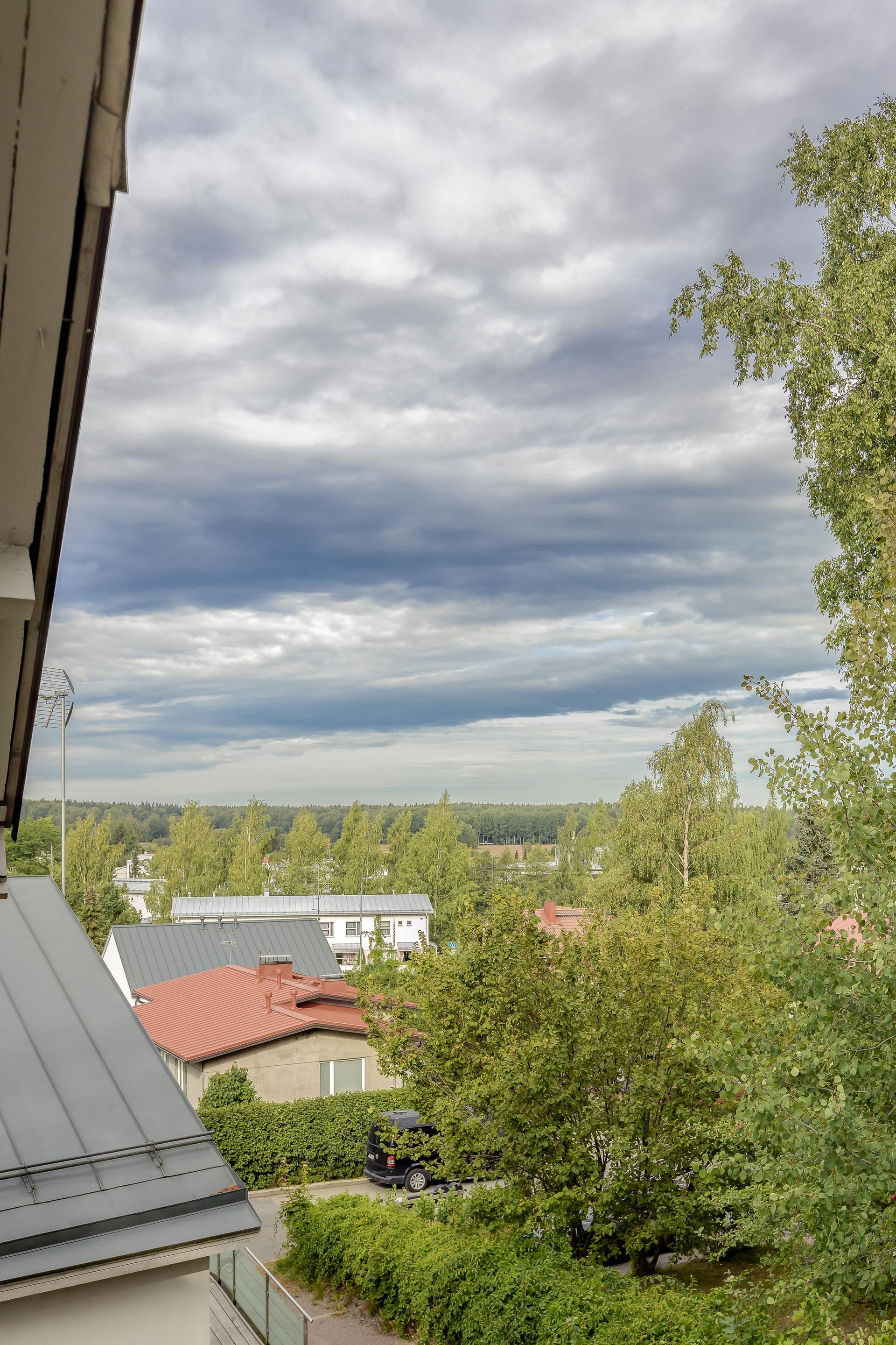 Lainlukijantie 27b, Torpparinmäki, Helsinki