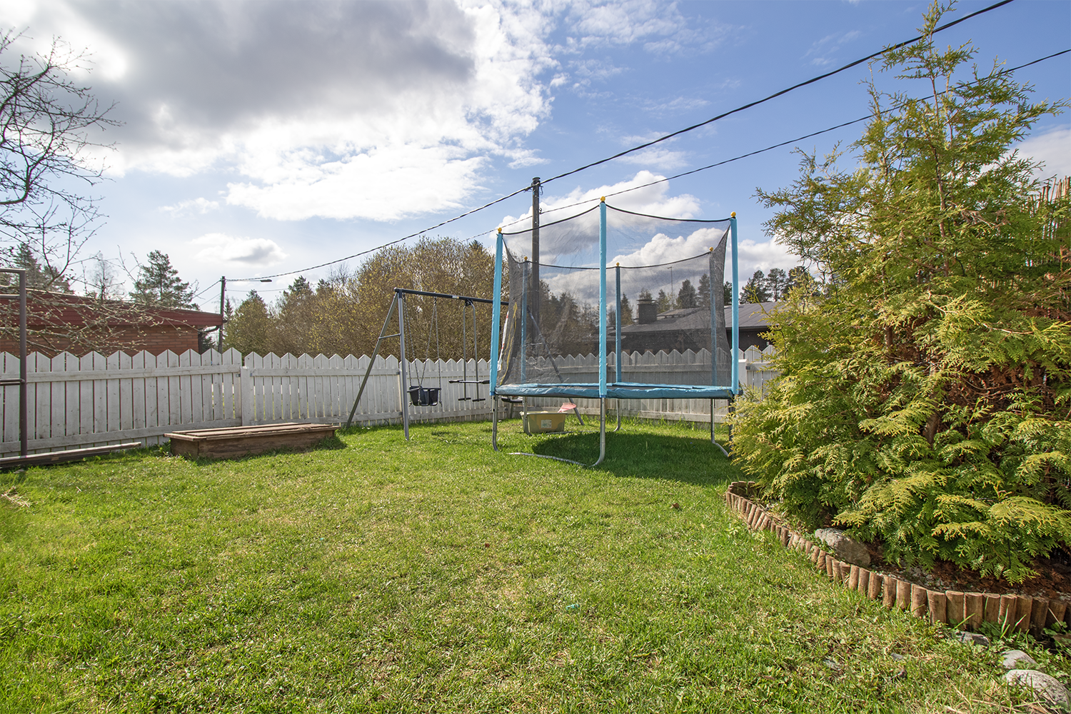 Paimentie 8, Leppäkaarre