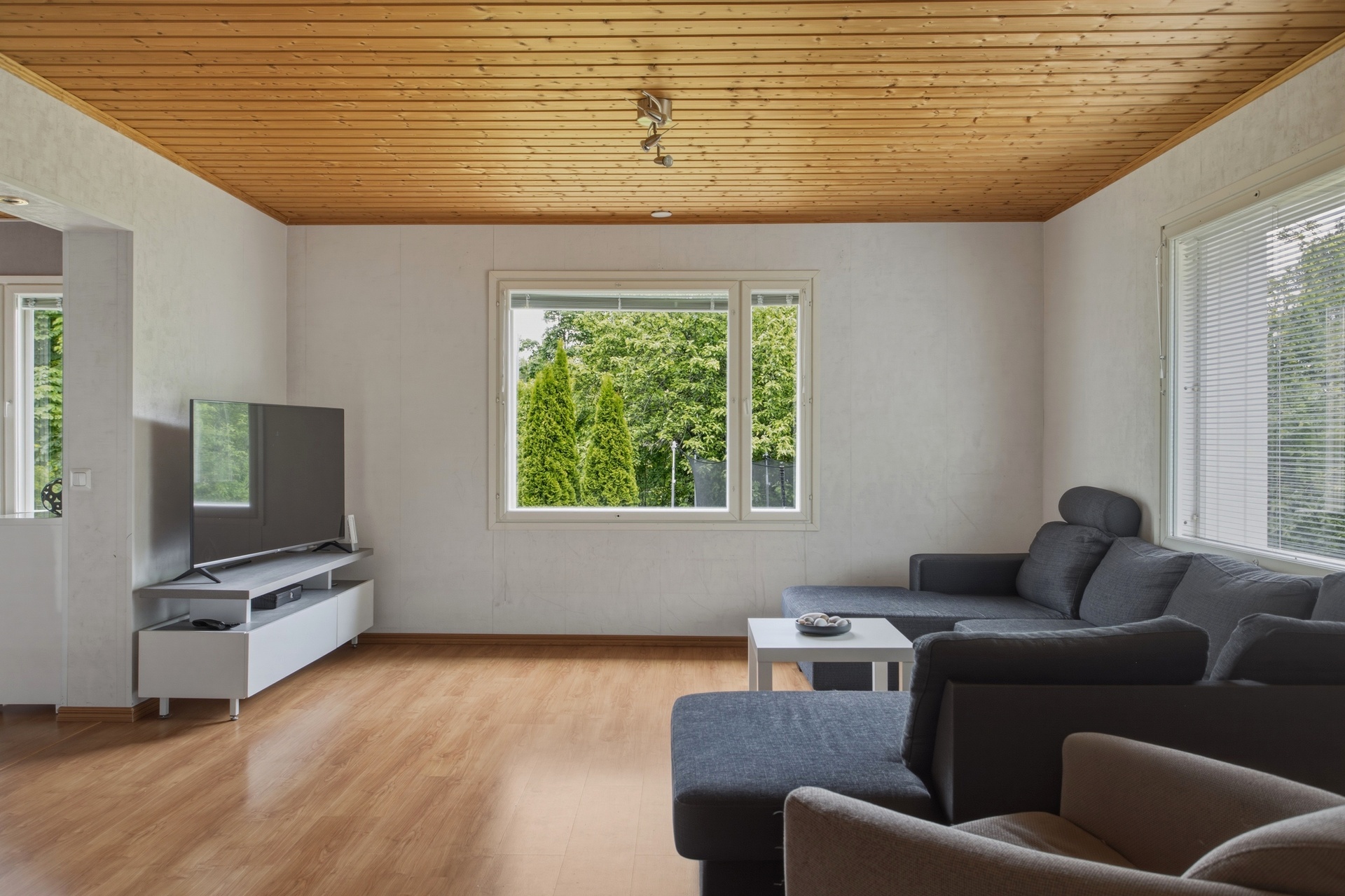 Hirveläntie 40, Hirvelä, Kouvola