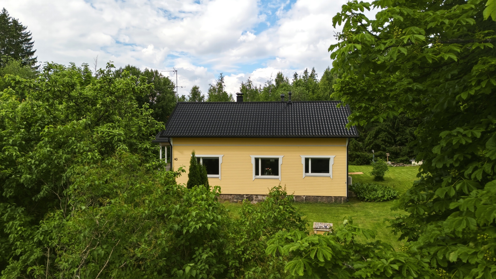 Hirveläntie 40, Hirvelä, Kouvola