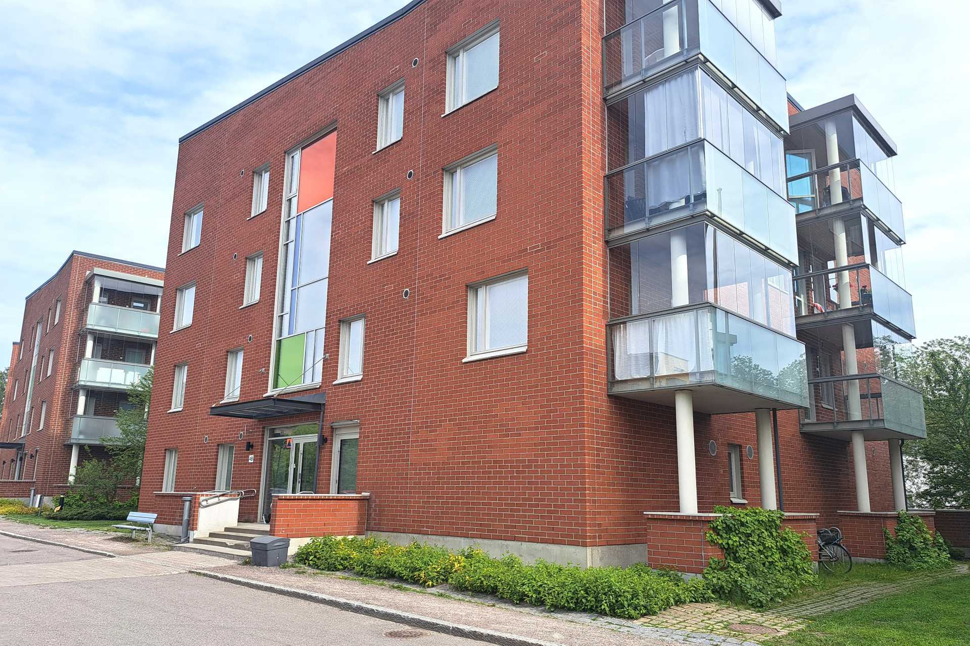 Limnologinraitti 4, Helsinki