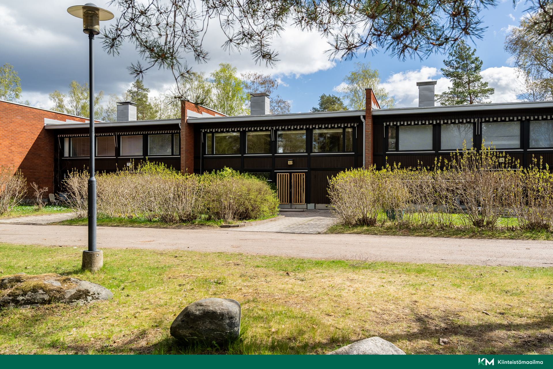 Helenankuja 1-3 , Kauniainen