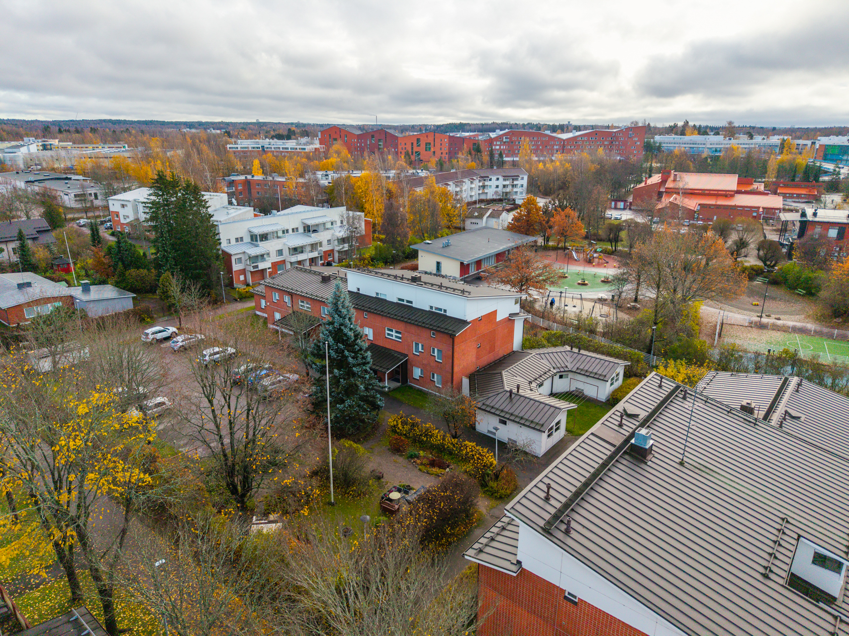Hietaniitynpolku 2, Ylä-Malmi, Helsinki
