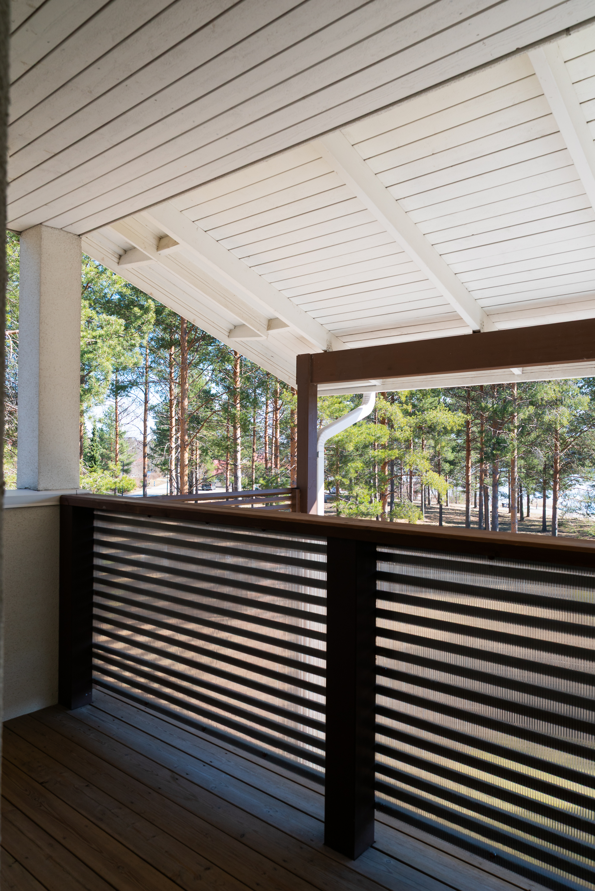 Master bedroomista käynti parvekkeelle