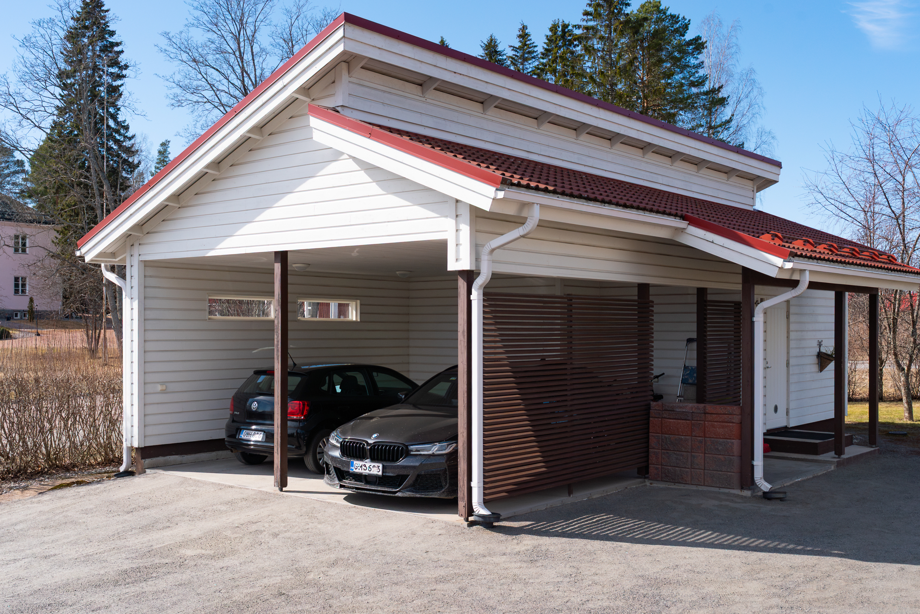 Kahden auton autokatos