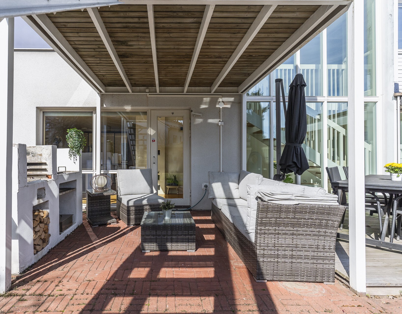 Terassialue rentoutumiseen