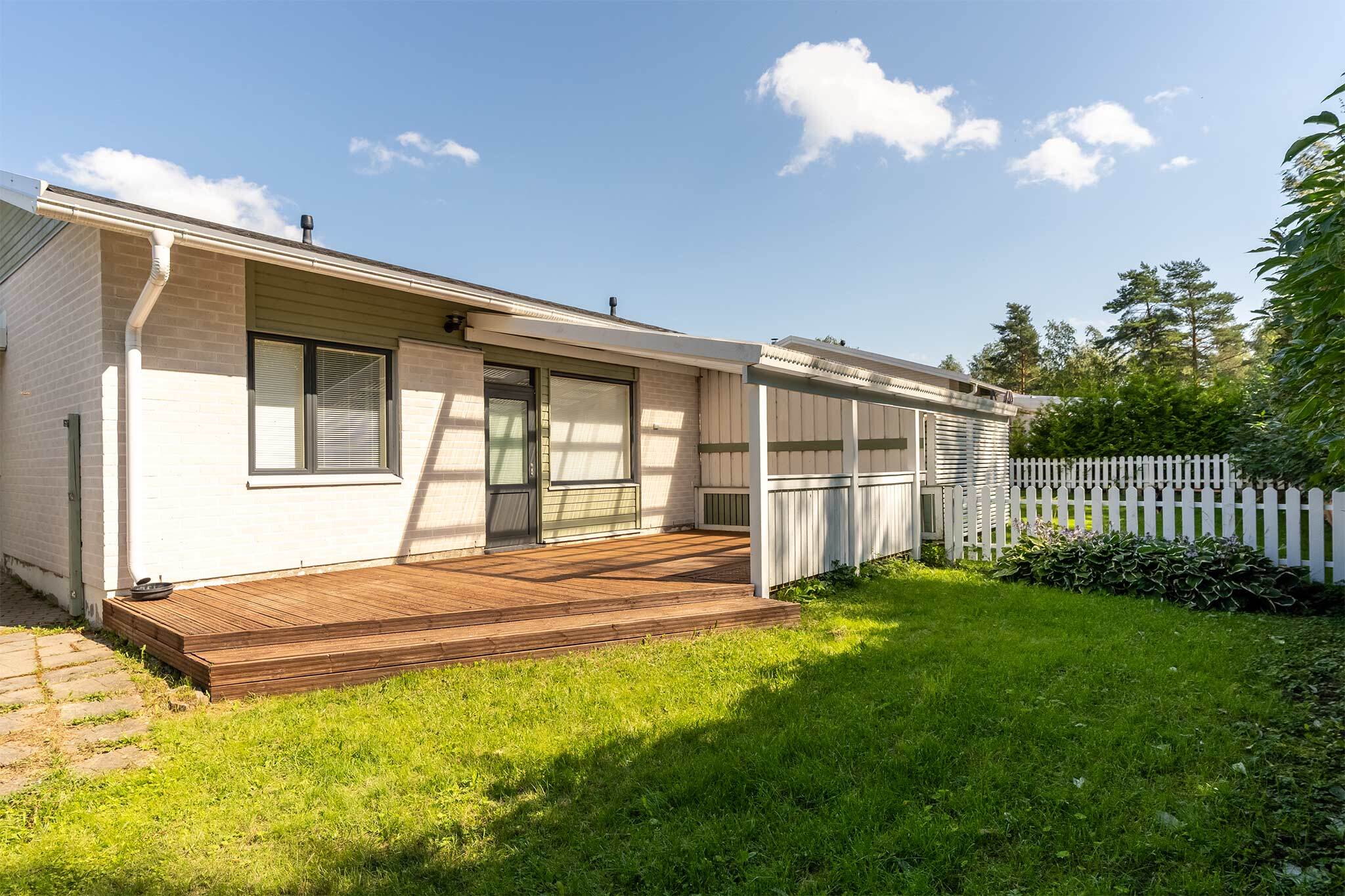 Tasanteenraitti 8, Tampere