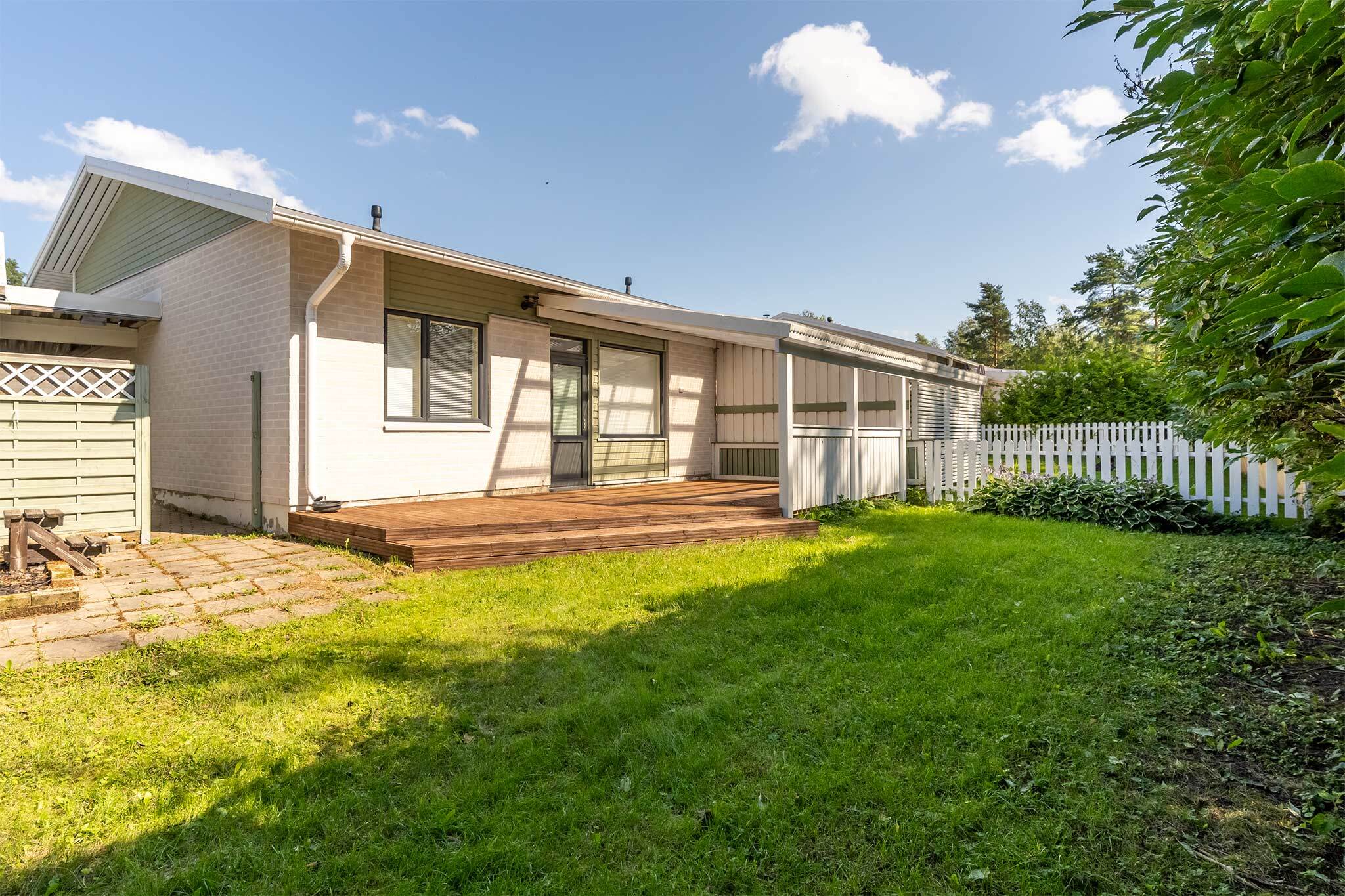 Tasanteenraitti 8, Tampere