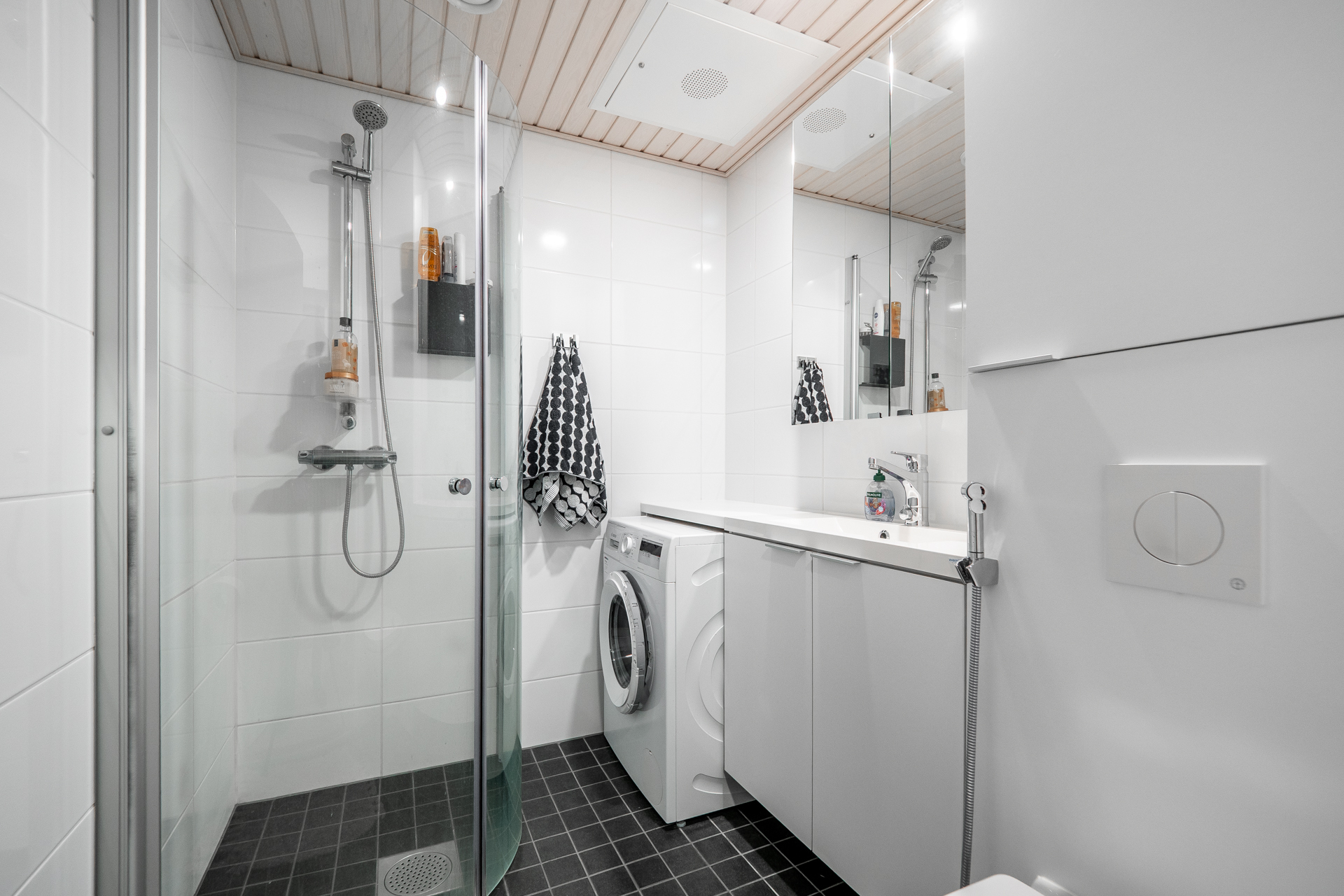 Satamatie 8, Toppilansalmi, Oulu