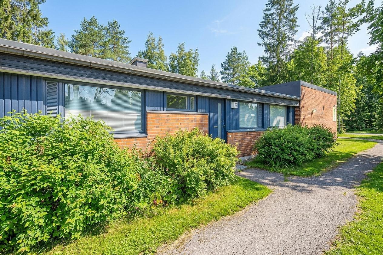 Peltosaarentie 4, Veikkari, Hyvinkää