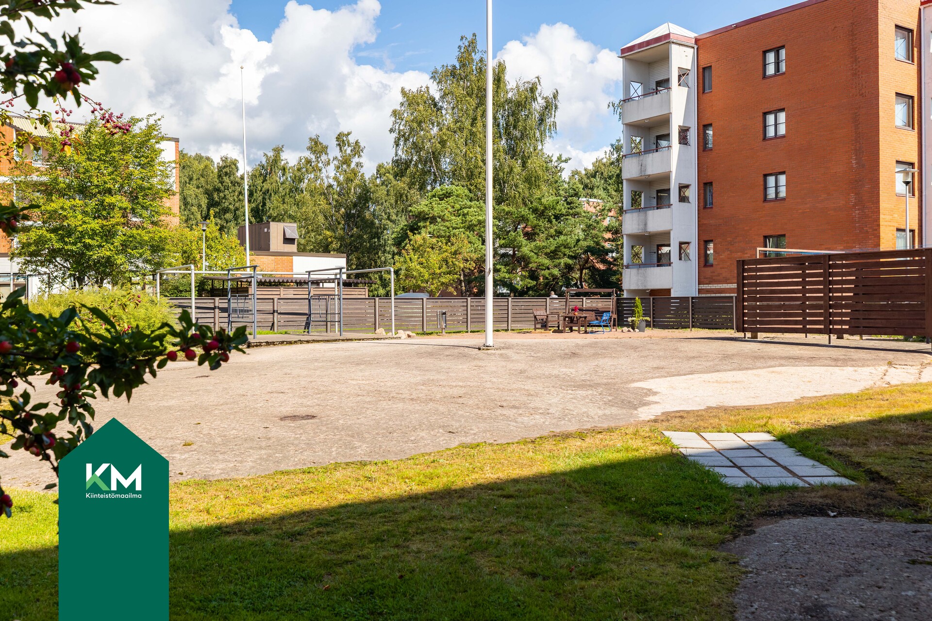 Valkamakatu 5, Hovinsaari, Kotka