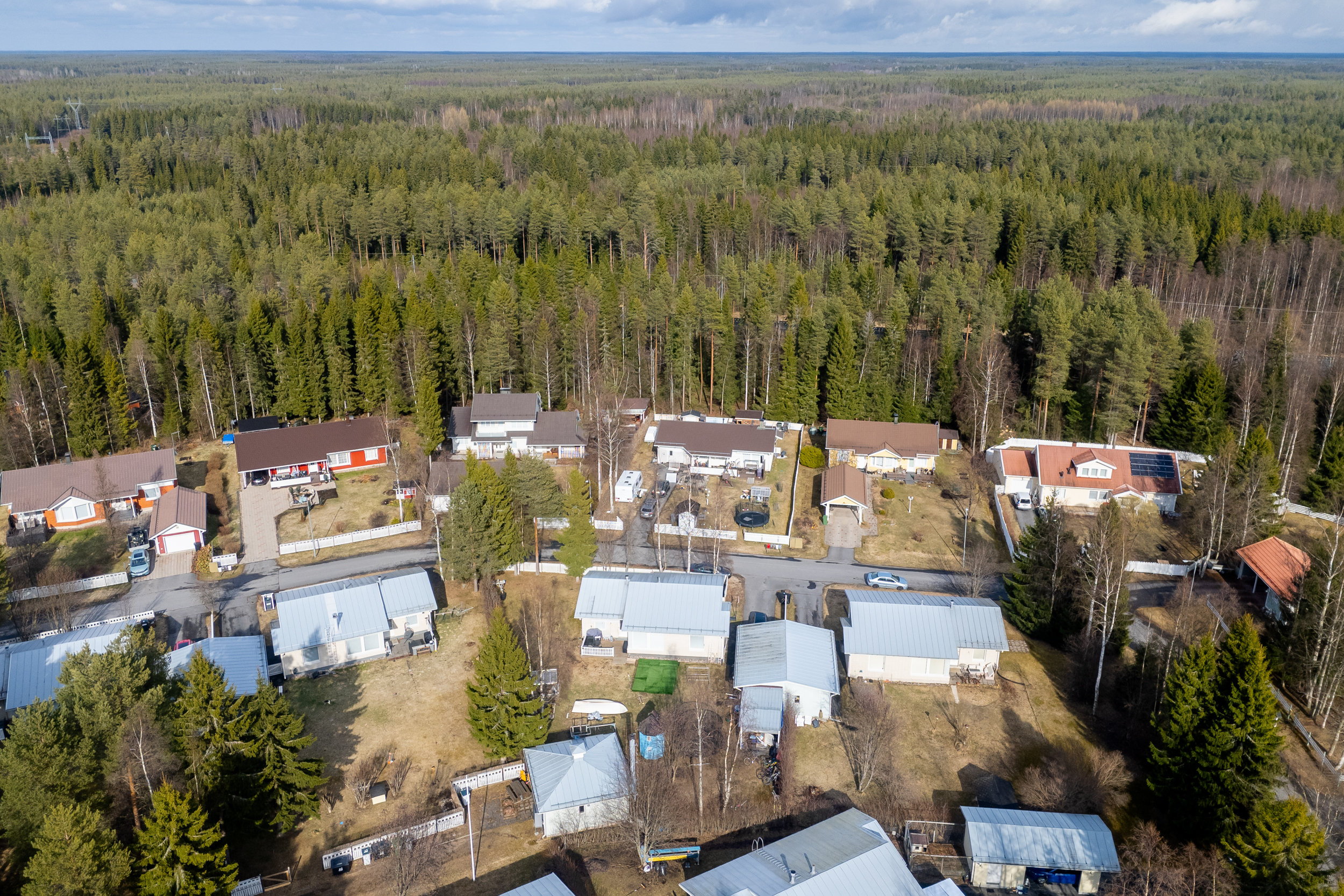 Katajanmarjatie 9, Herukkakangas, Oulu