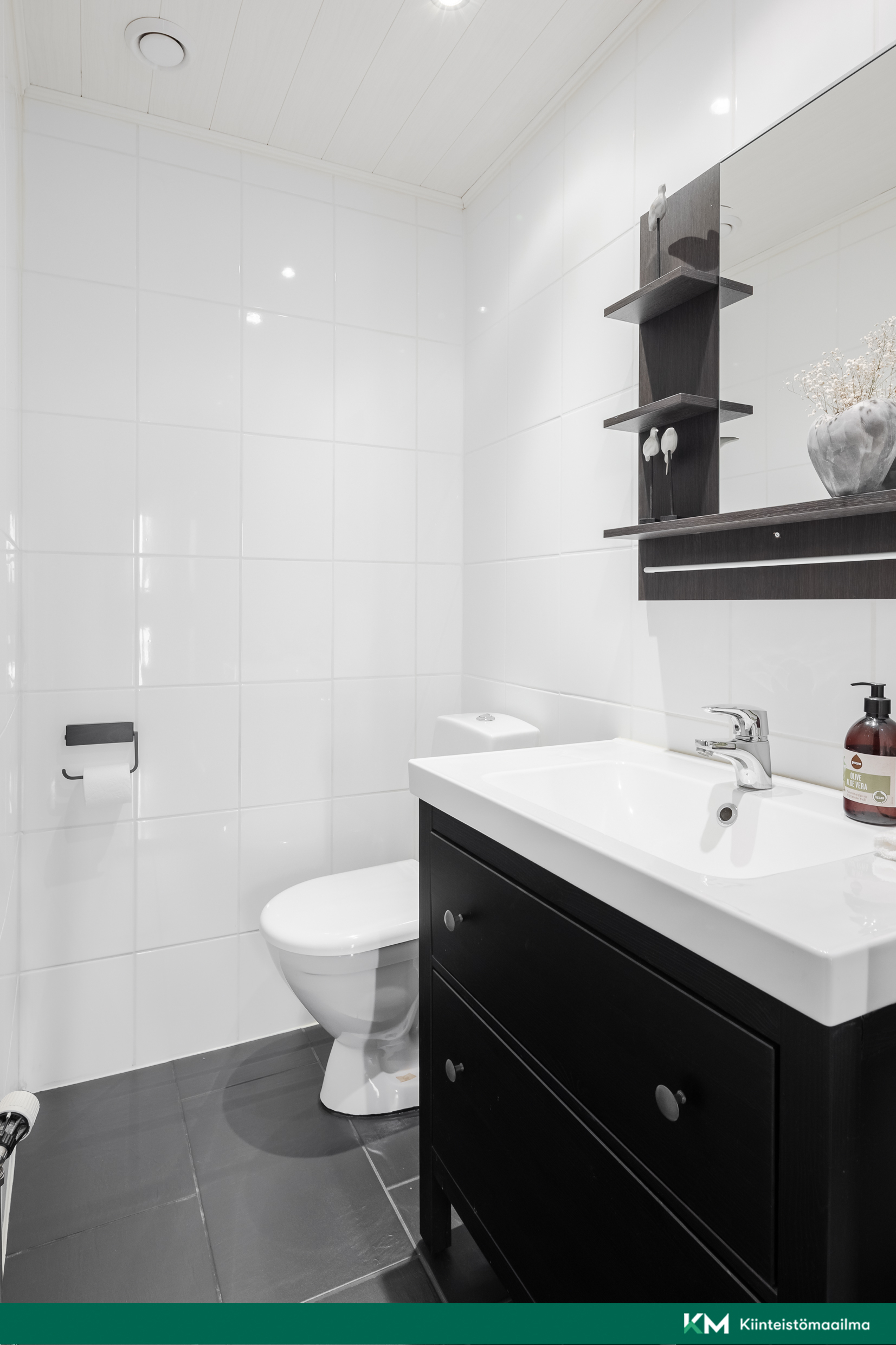 Muurahaisenreitti 13b, Nikinmäki, Vantaa