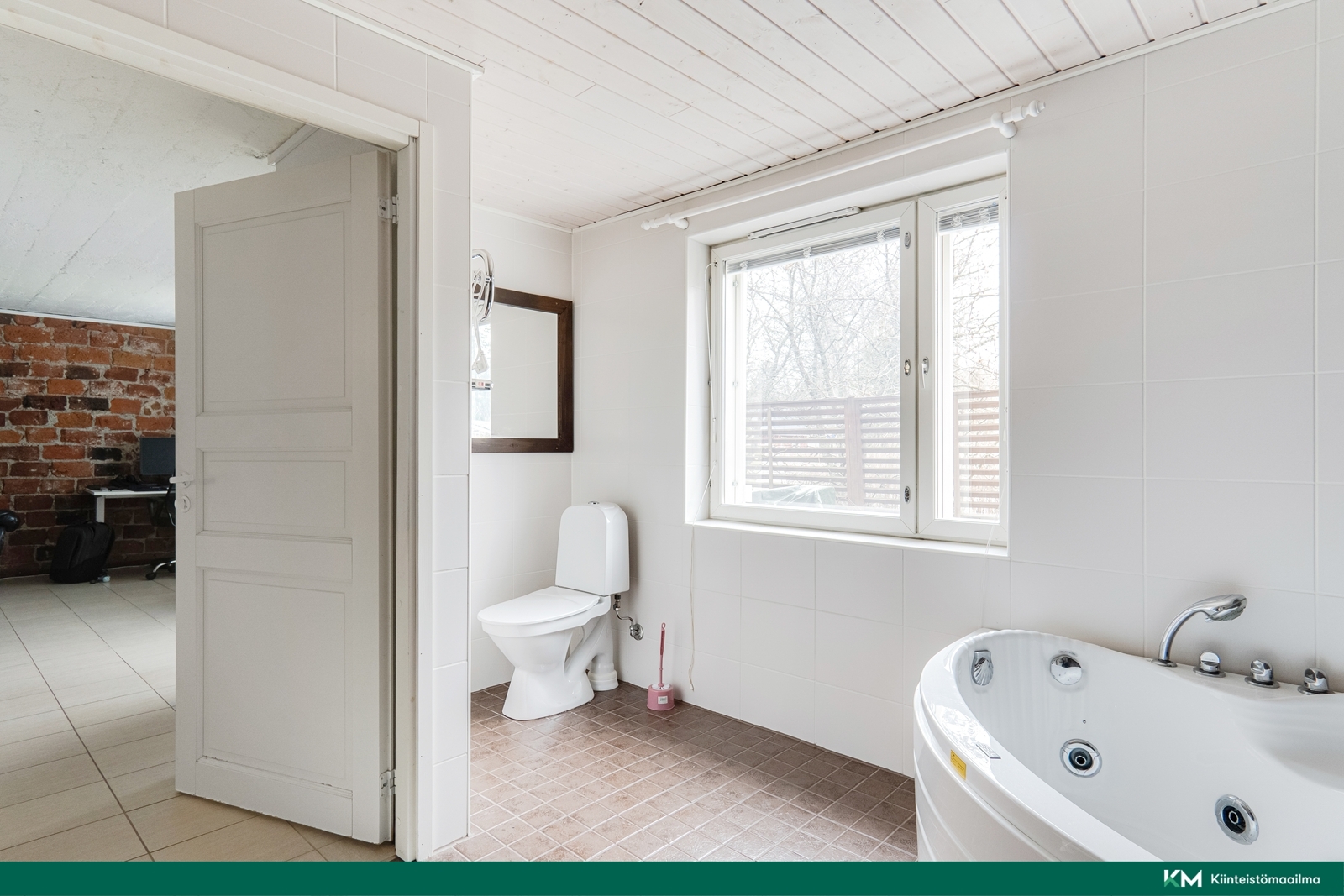 Loutinkatu 28, Järvenpää