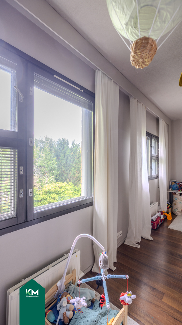 Viestitie 21, Rajakylä, Vantaa