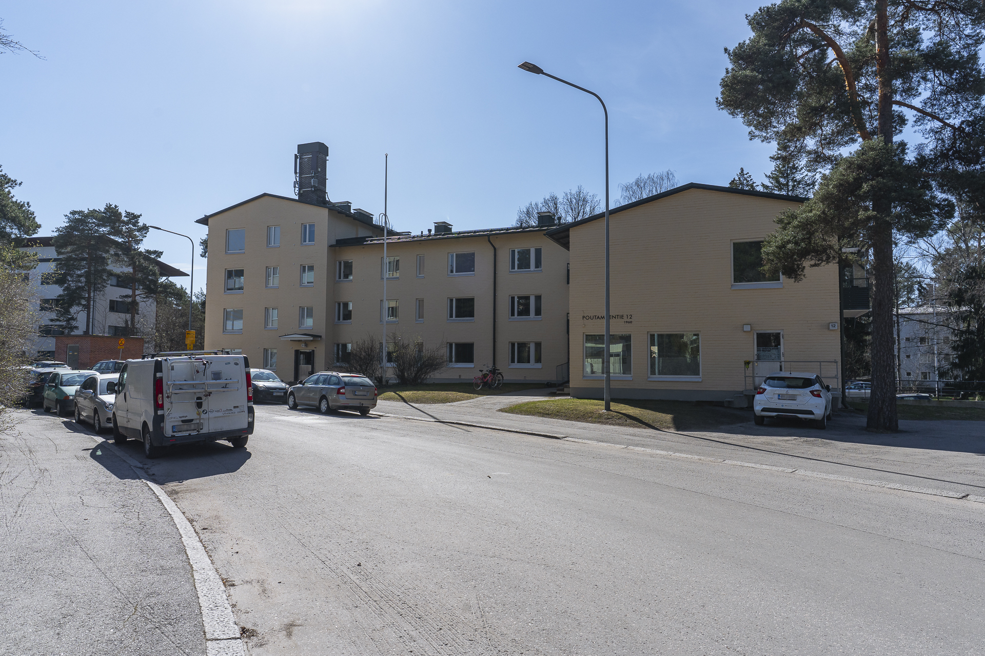 Poutamäentie 12, Pajamäki, Helsinki