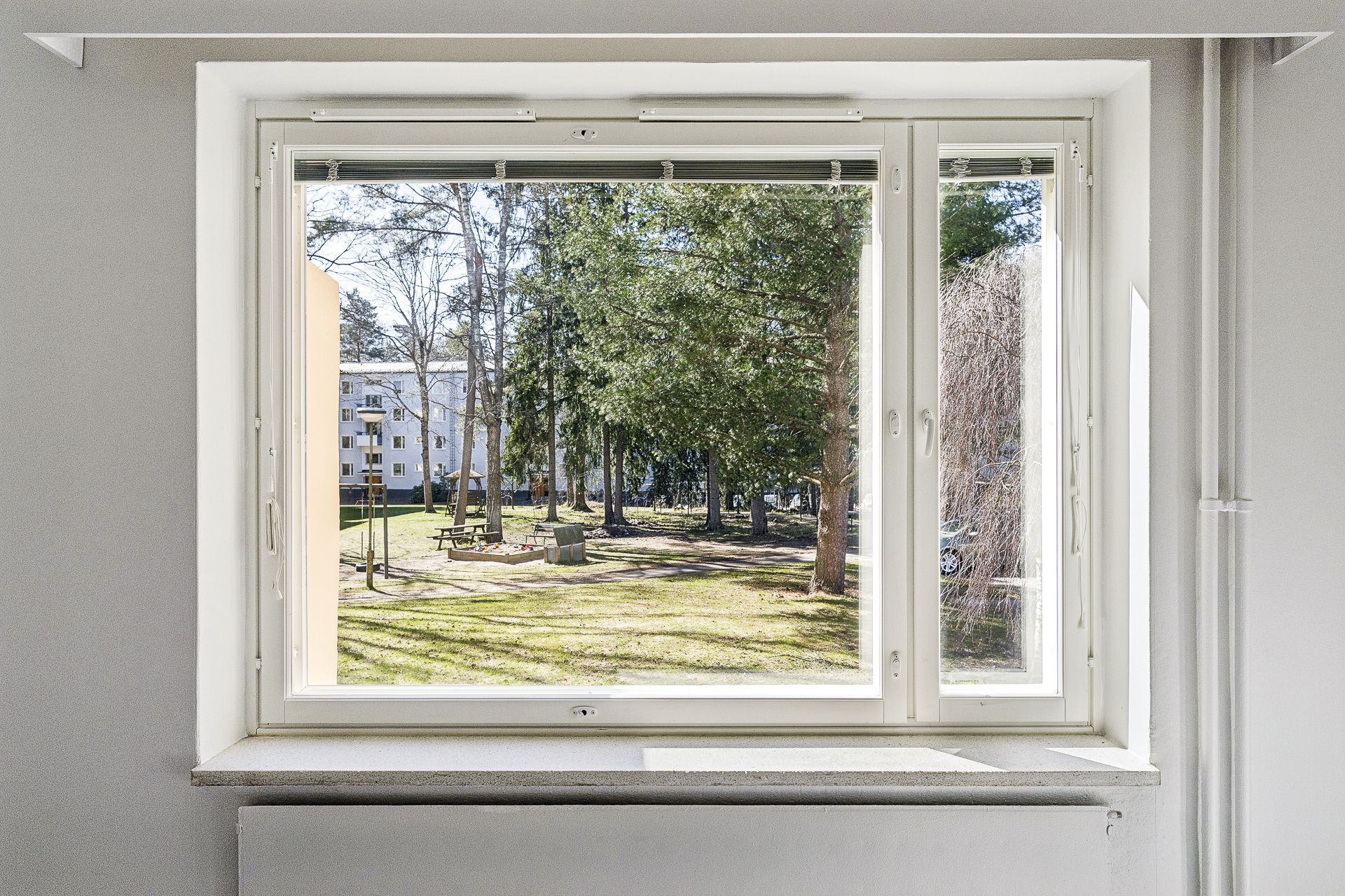 Vehreät näkymät sisäpihalle!