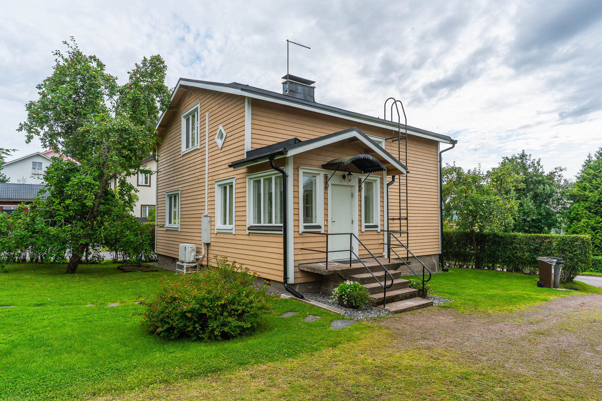 Mesimarjapolku 1, Järnböle, Porvoo