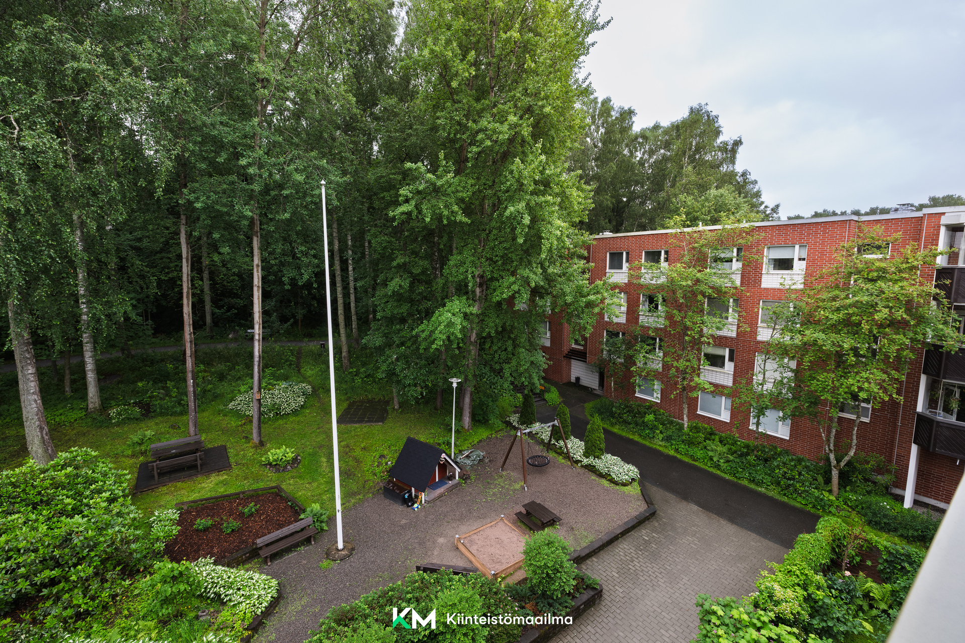 Lehdokkipolku 4, Itäkeskus, Helsinki