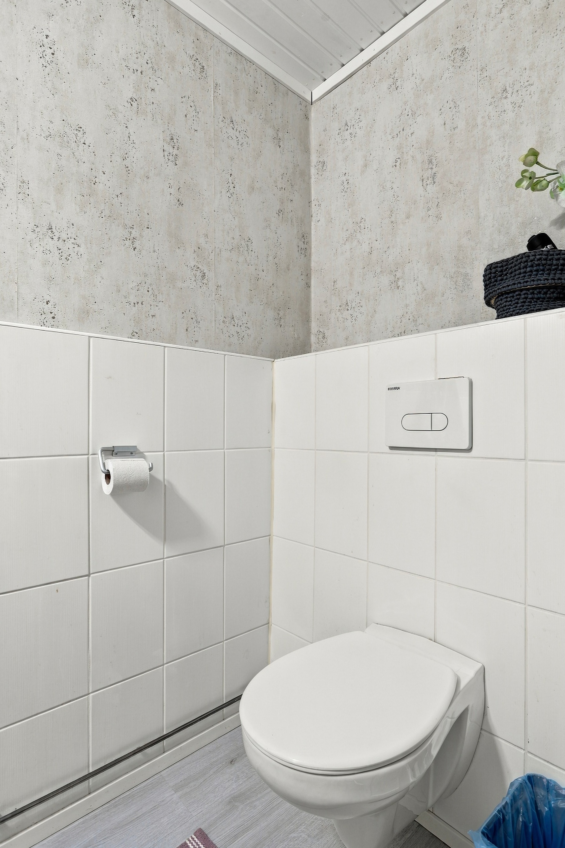 Wc 2
